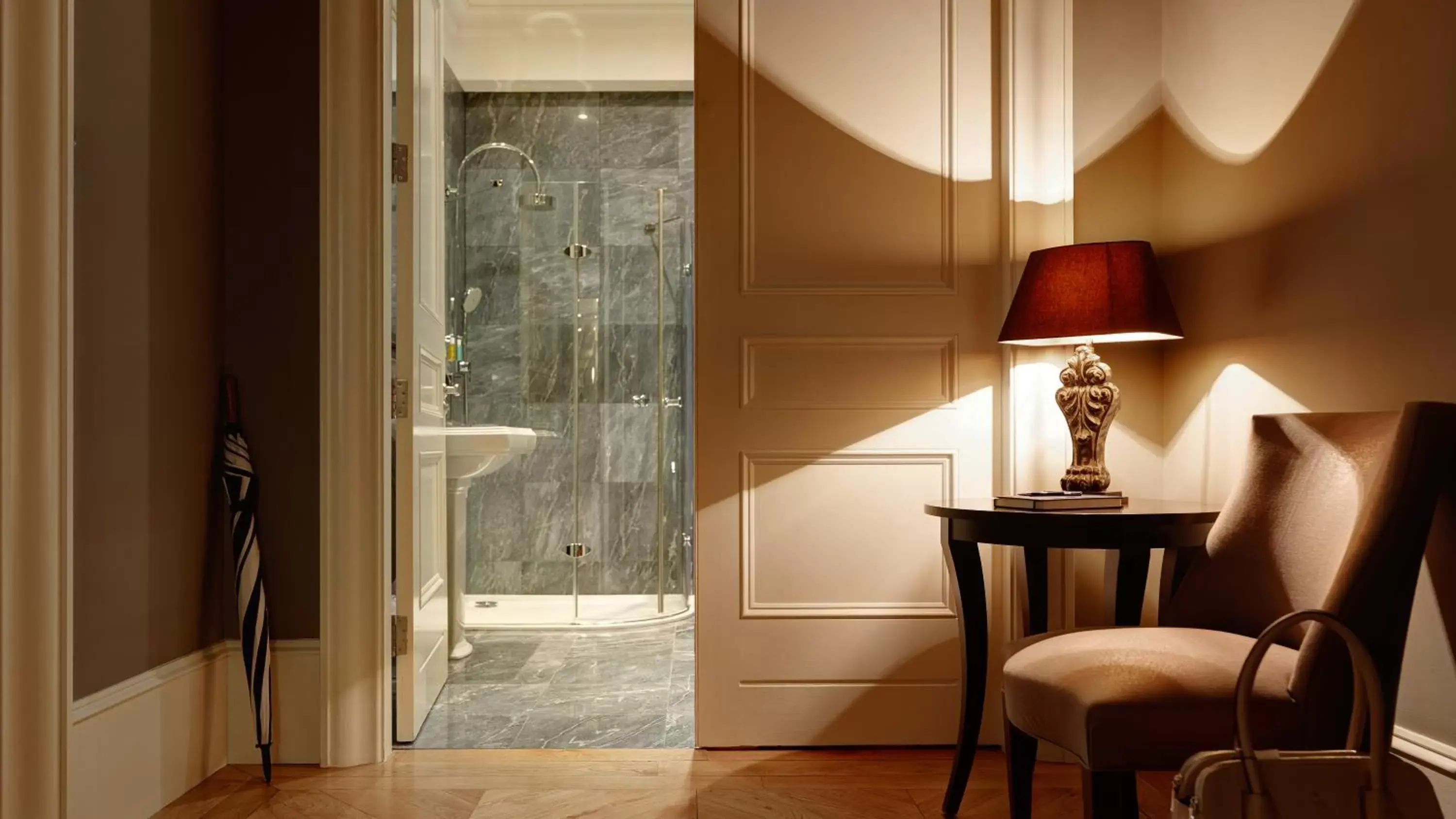 Bathroom in Herbert Park Hotel and Park Residence