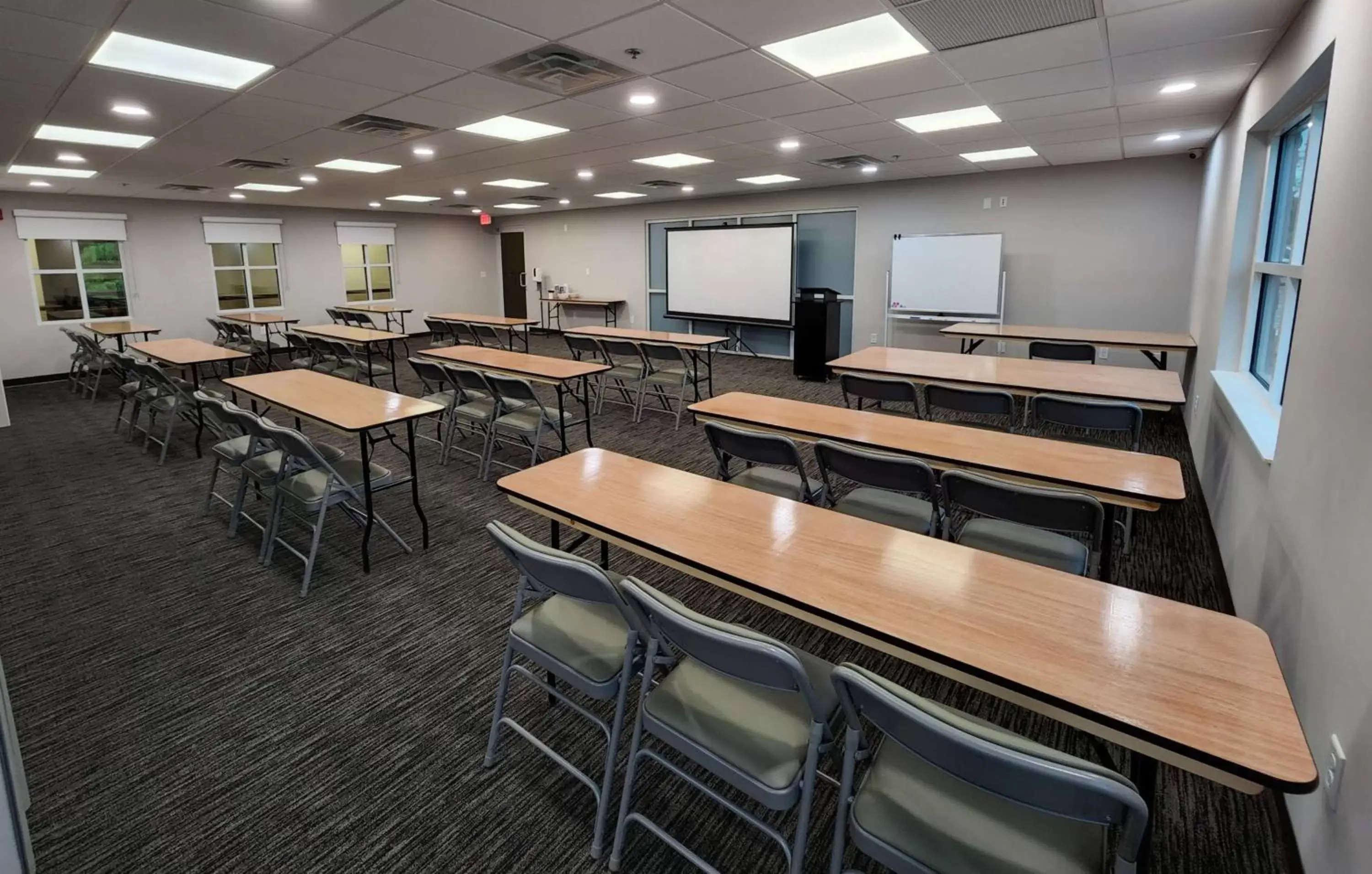 Meeting/conference room in Country Inn & Suites by Radisson, Ashland - Hanover, VA