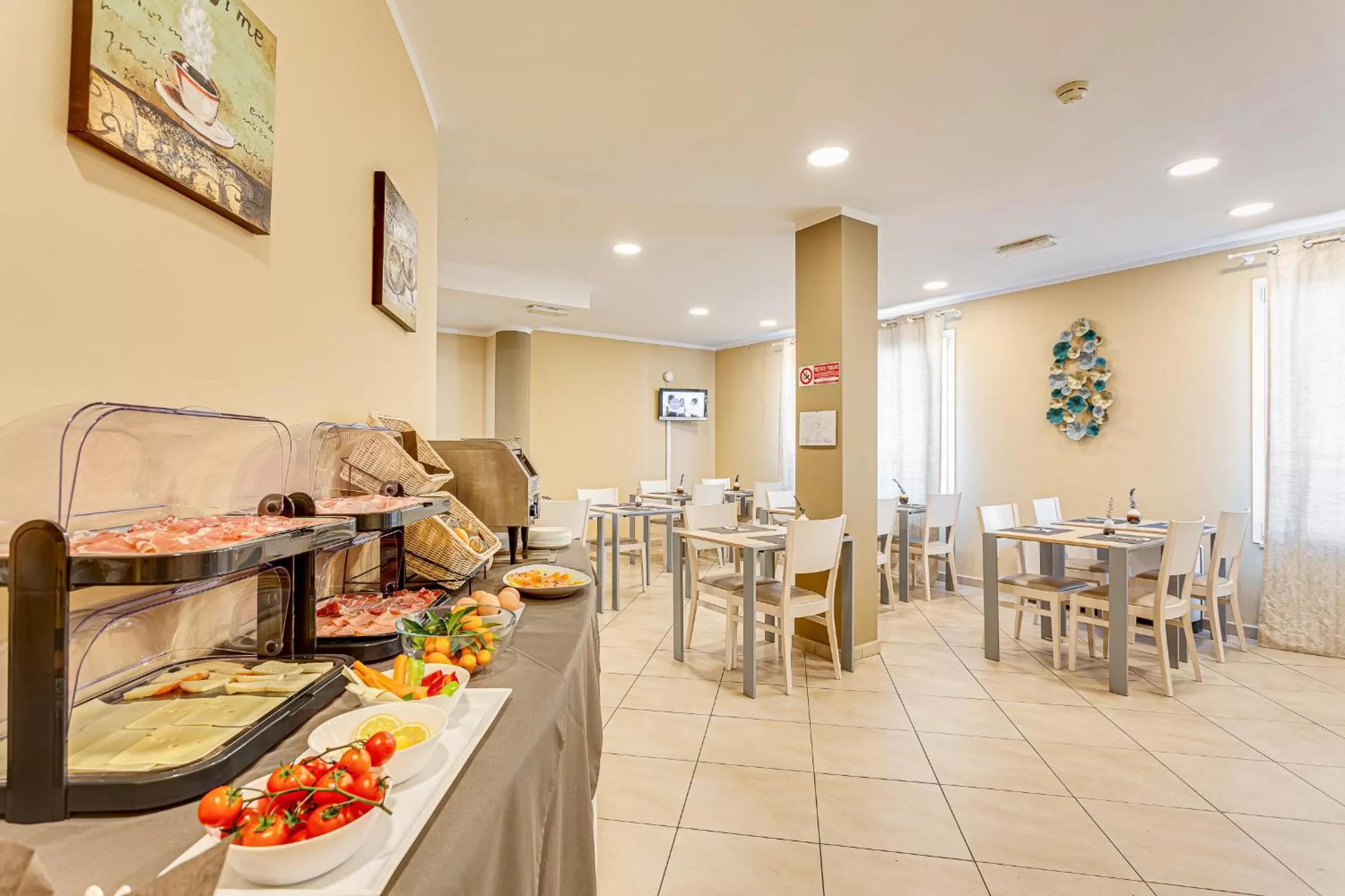 Restaurant/places to eat in Hotel-Residence- Le Dune Breakfast & private beach included