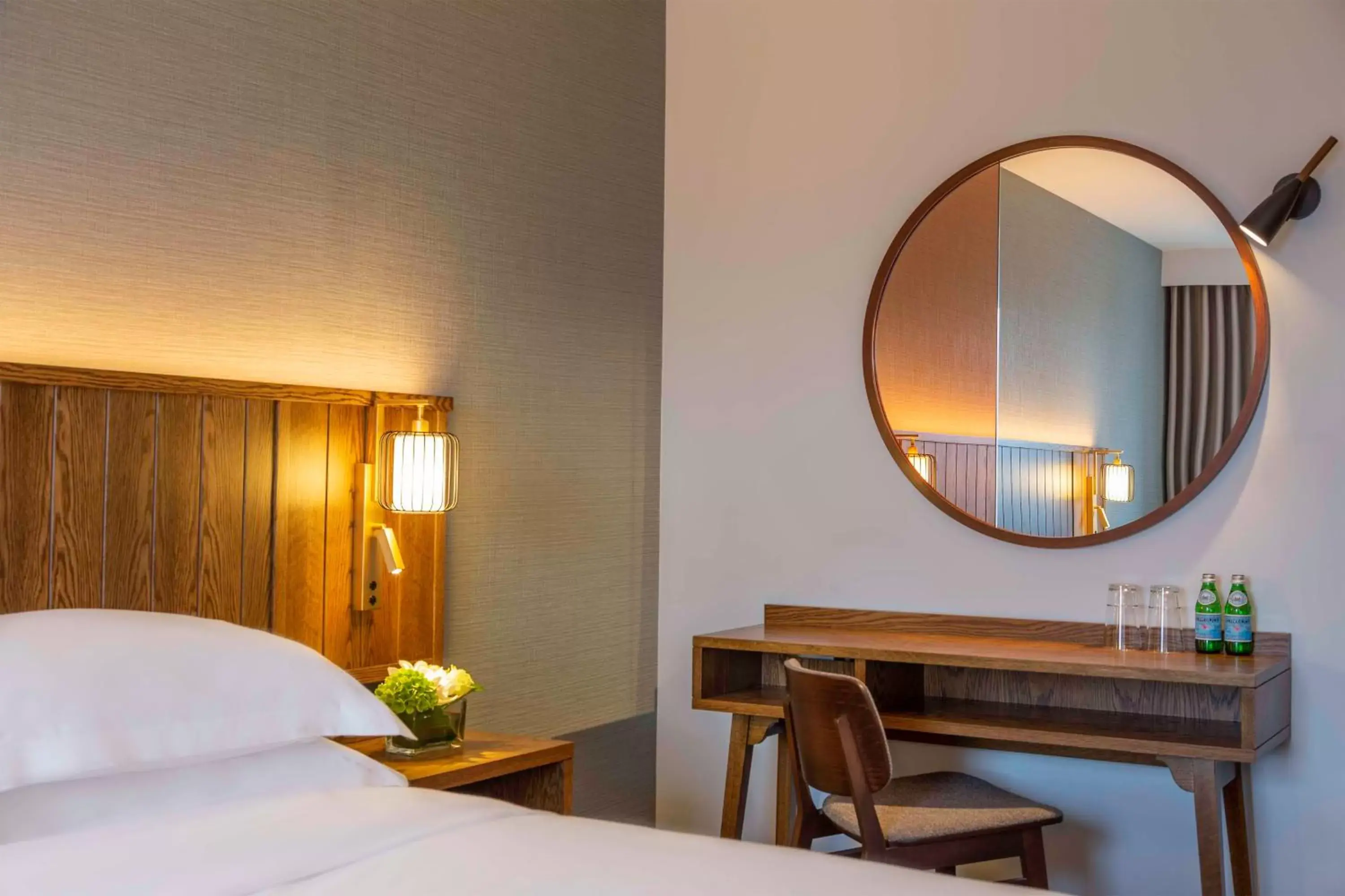 Bedroom, Bed in Hyatt Centric The Liberties Dublin