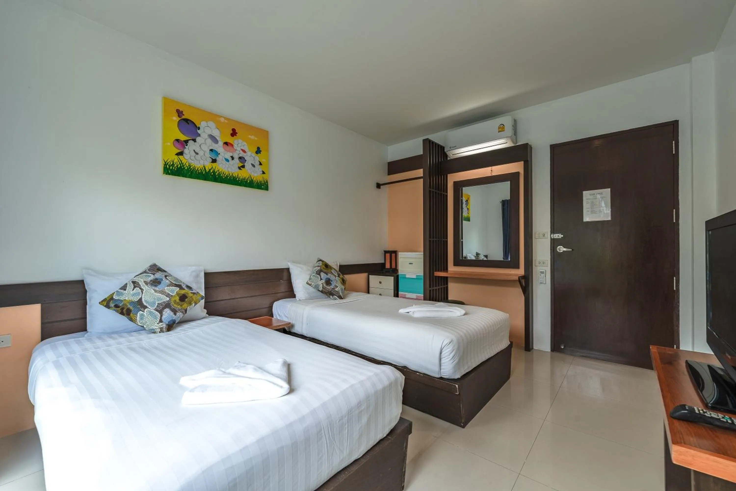 Deluxe Twin Room in The One Cozy Vacation Residence SHA Hotel