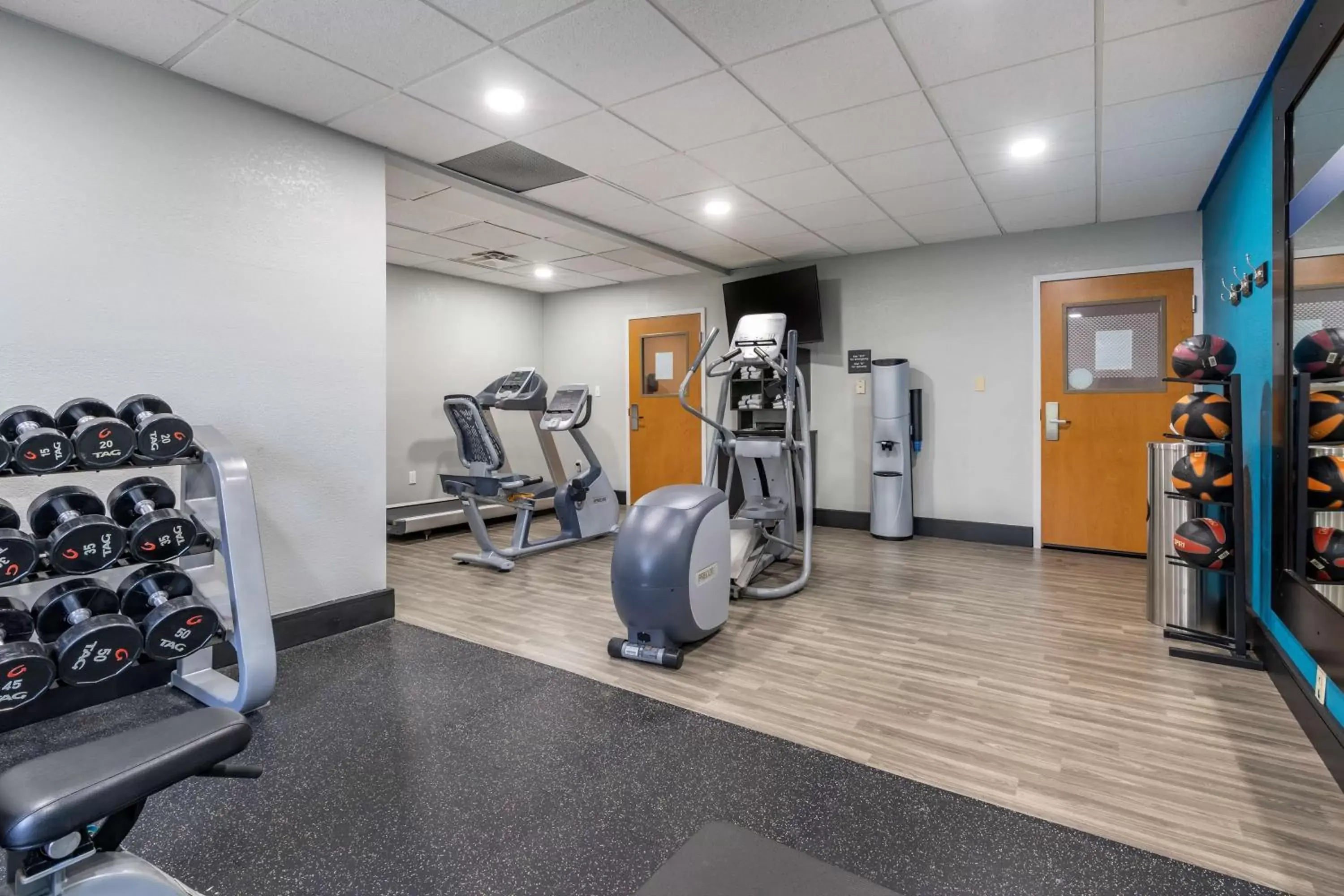 Fitness centre/facilities, Fitness Center/Facilities in Hampton Inn & Suites Louisville East