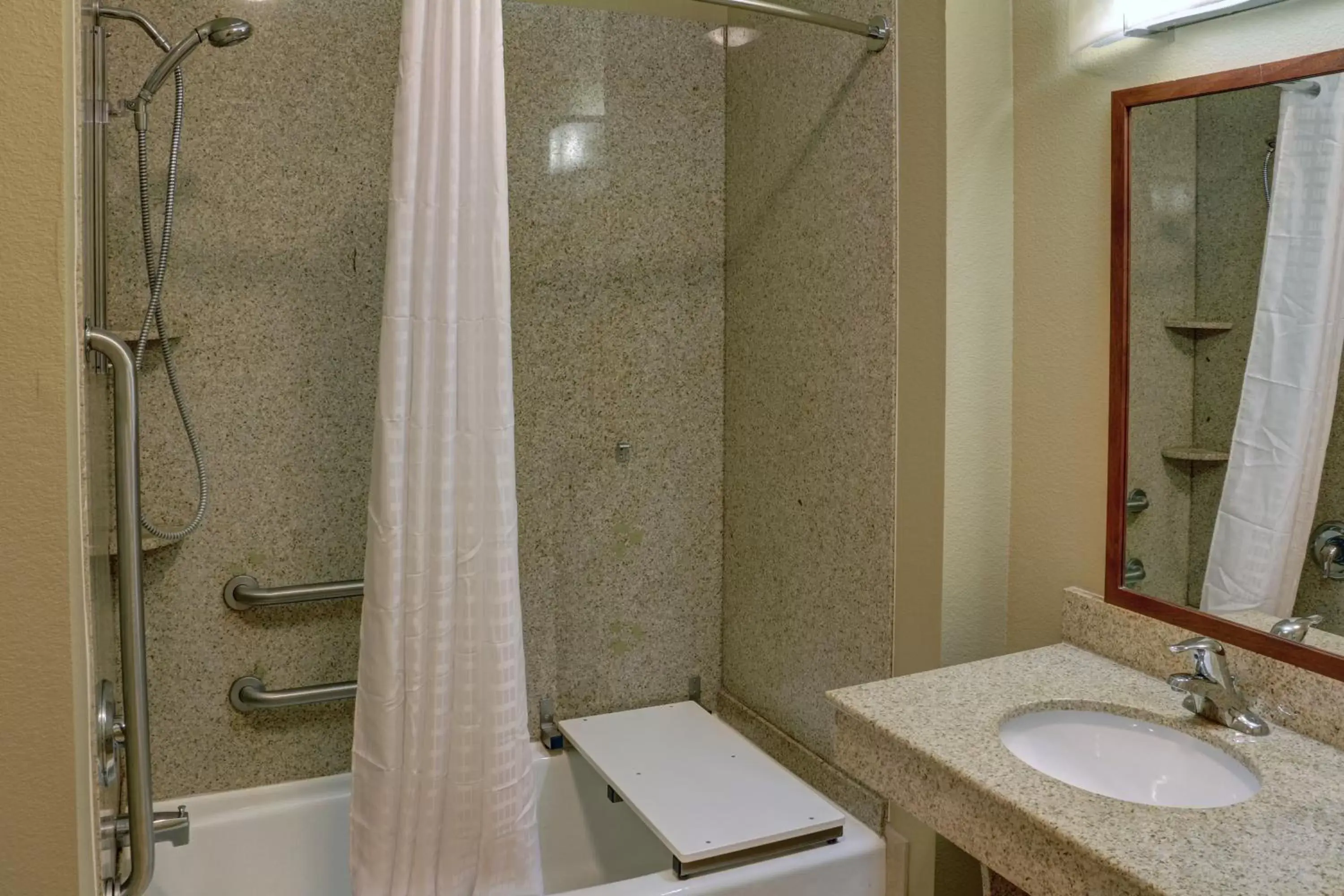 Photo of the whole room, Bathroom in Candlewood Suites Texarkana, an IHG Hotel