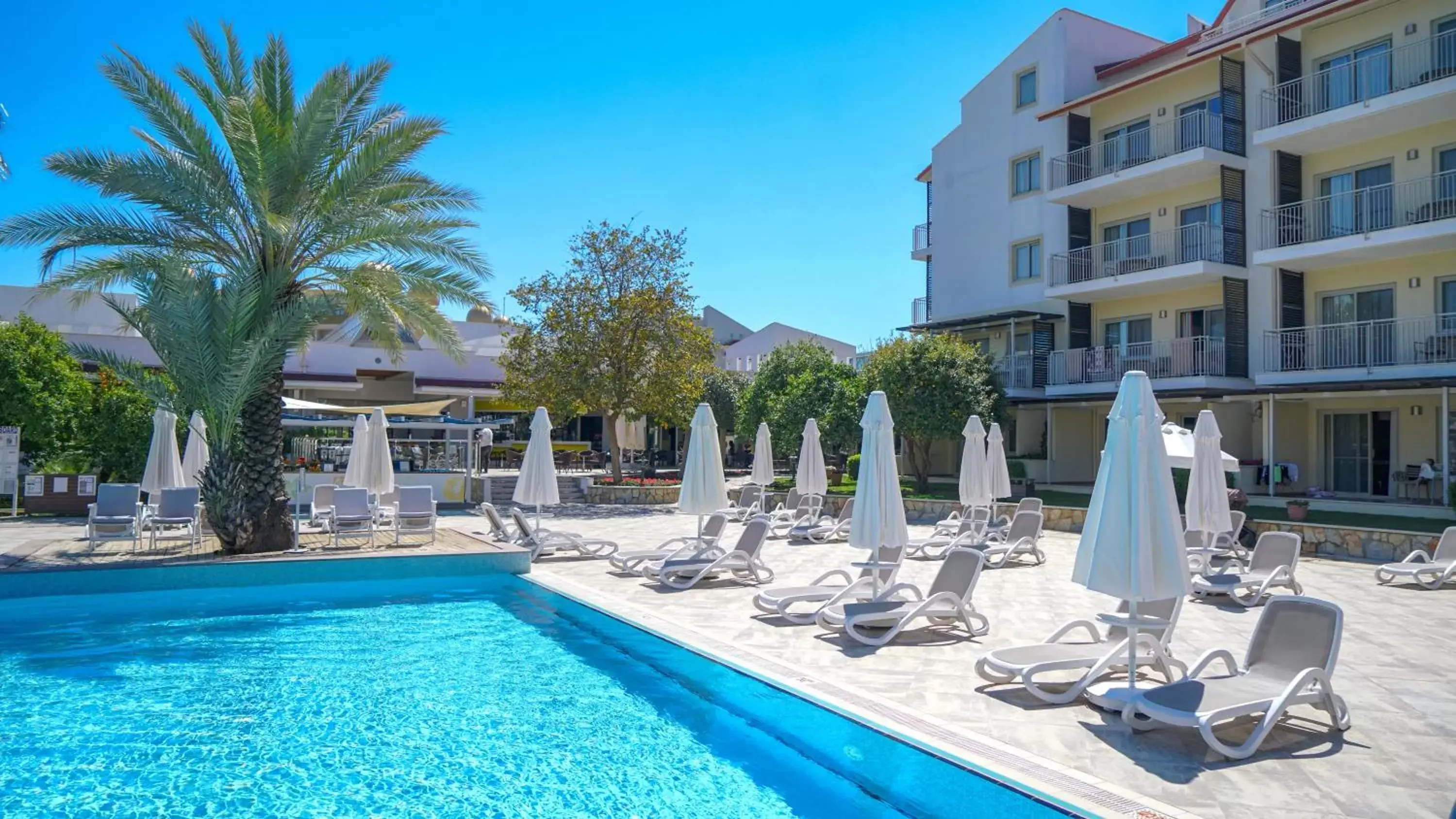 Swimming Pool in Barut B Suites