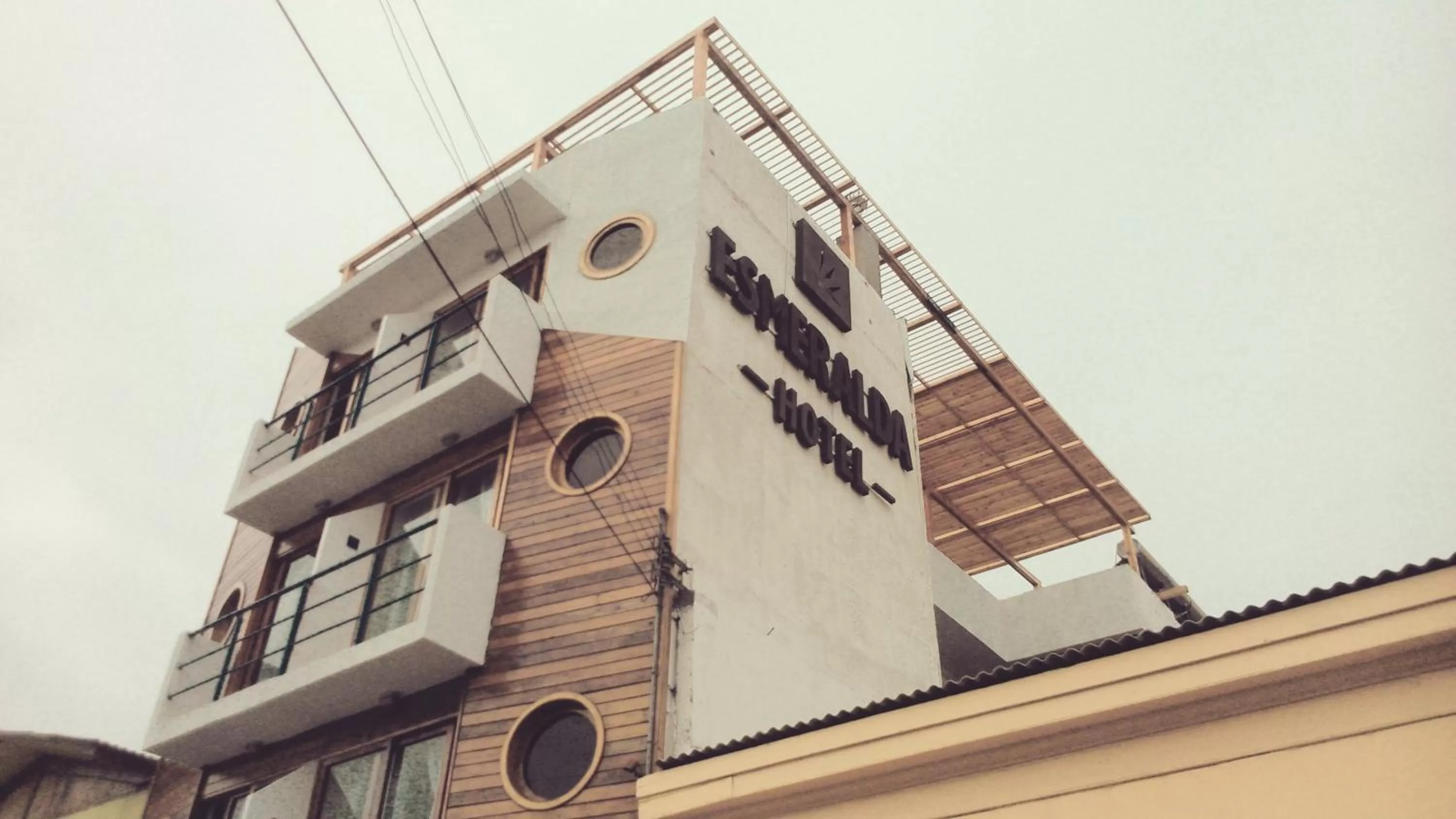 Facade/entrance in Hotel Esmeralda