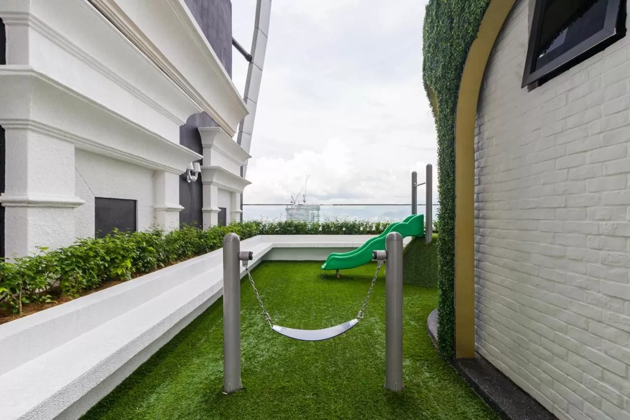 Children play ground in Arte Mont Kiara Hotel Suite