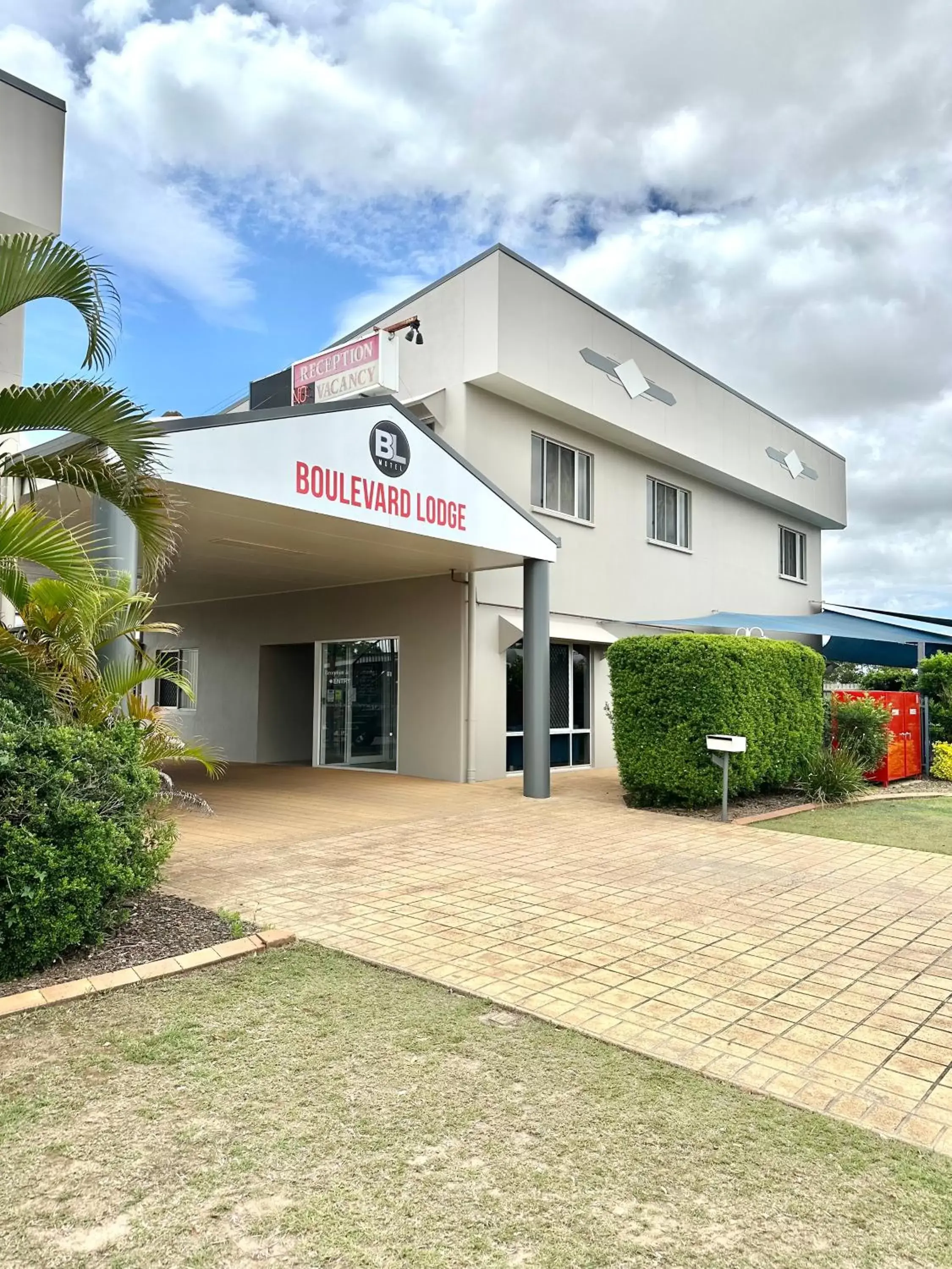 Property Building in Boulevard Lodge Bundaberg