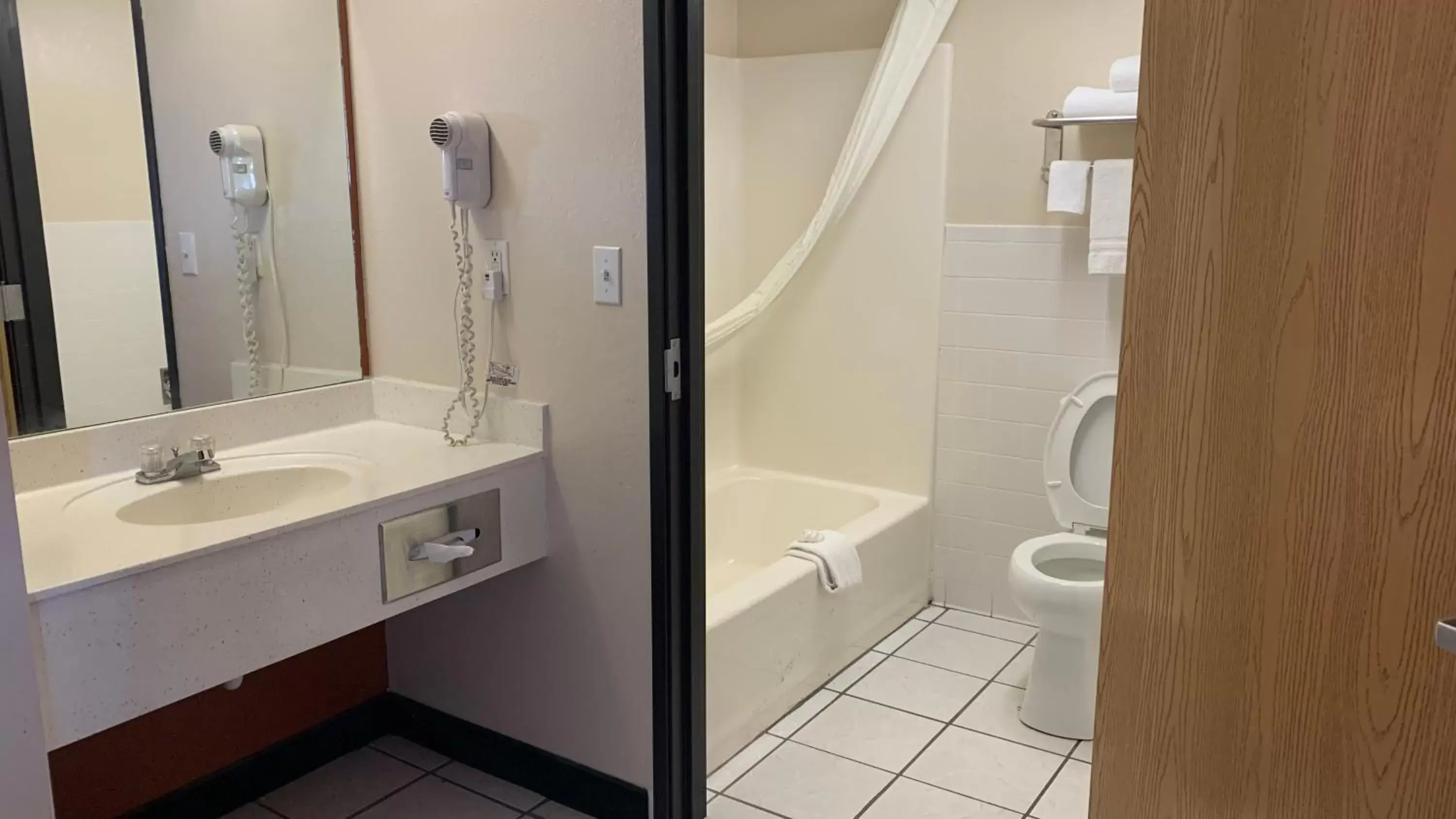 Bathroom in Regency Inn and Suites