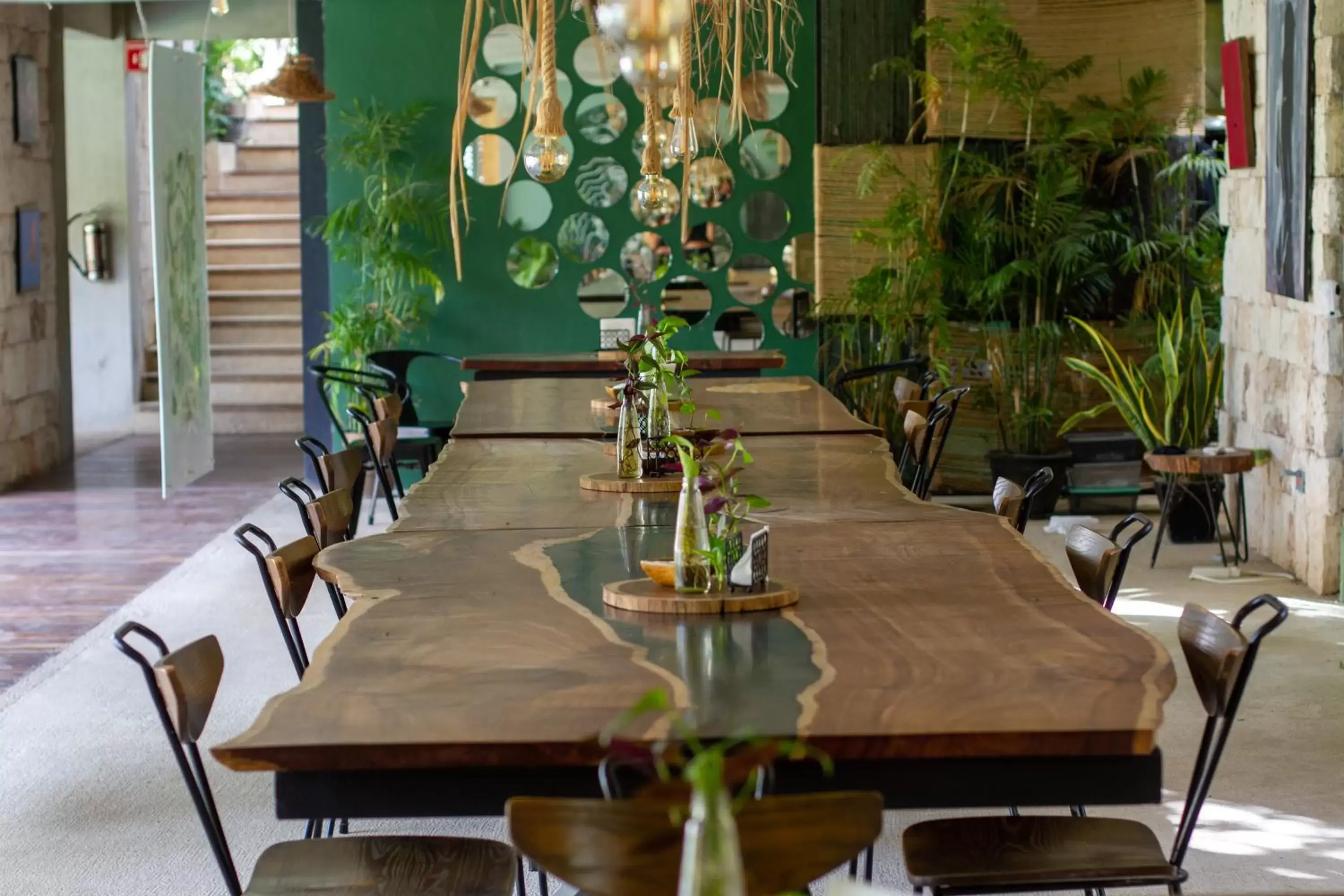 Restaurant/Places to Eat in Hotel Makaabá Eco-Boutique