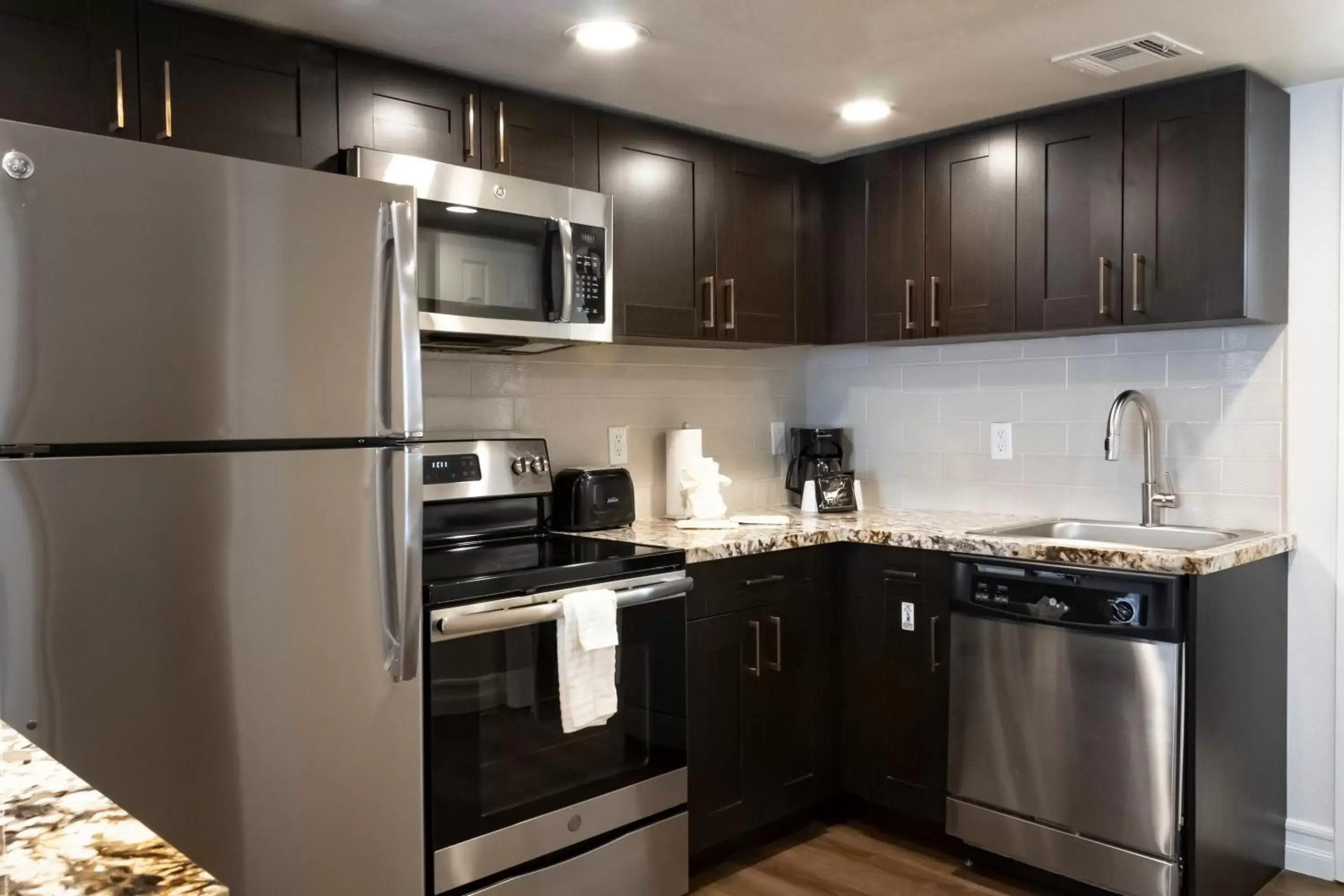 Kitchen or kitchenette, Kitchen/Kitchenette in Westgate Flamingo Bay Resort