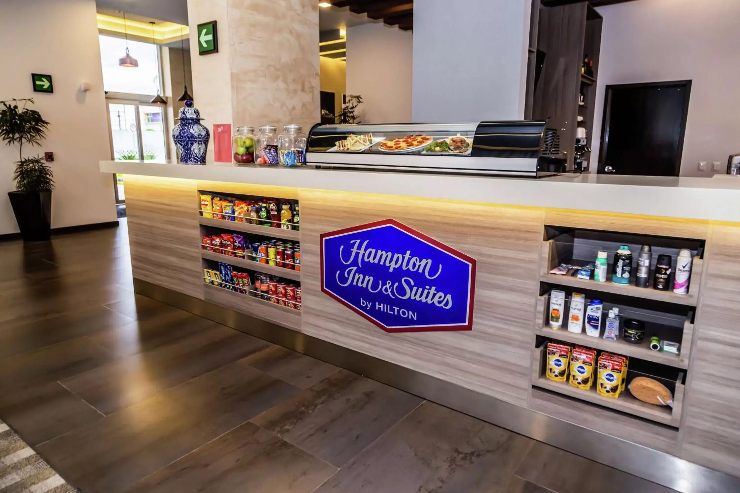 Lobby or reception in Hampton Inn & Suites By Hilton Puebla