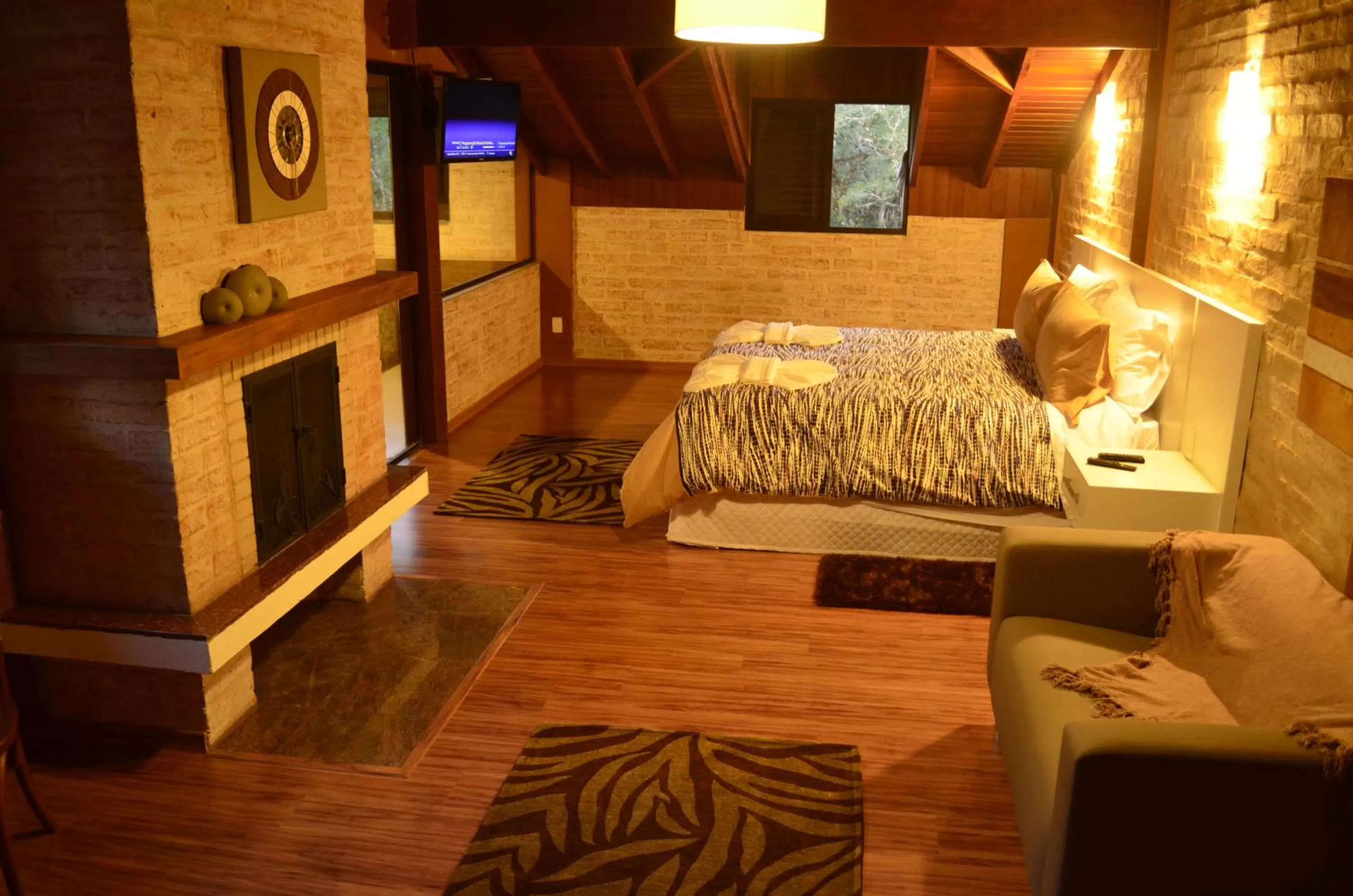 Photo of the whole room, Bed in Pousada Toca Da Coruja