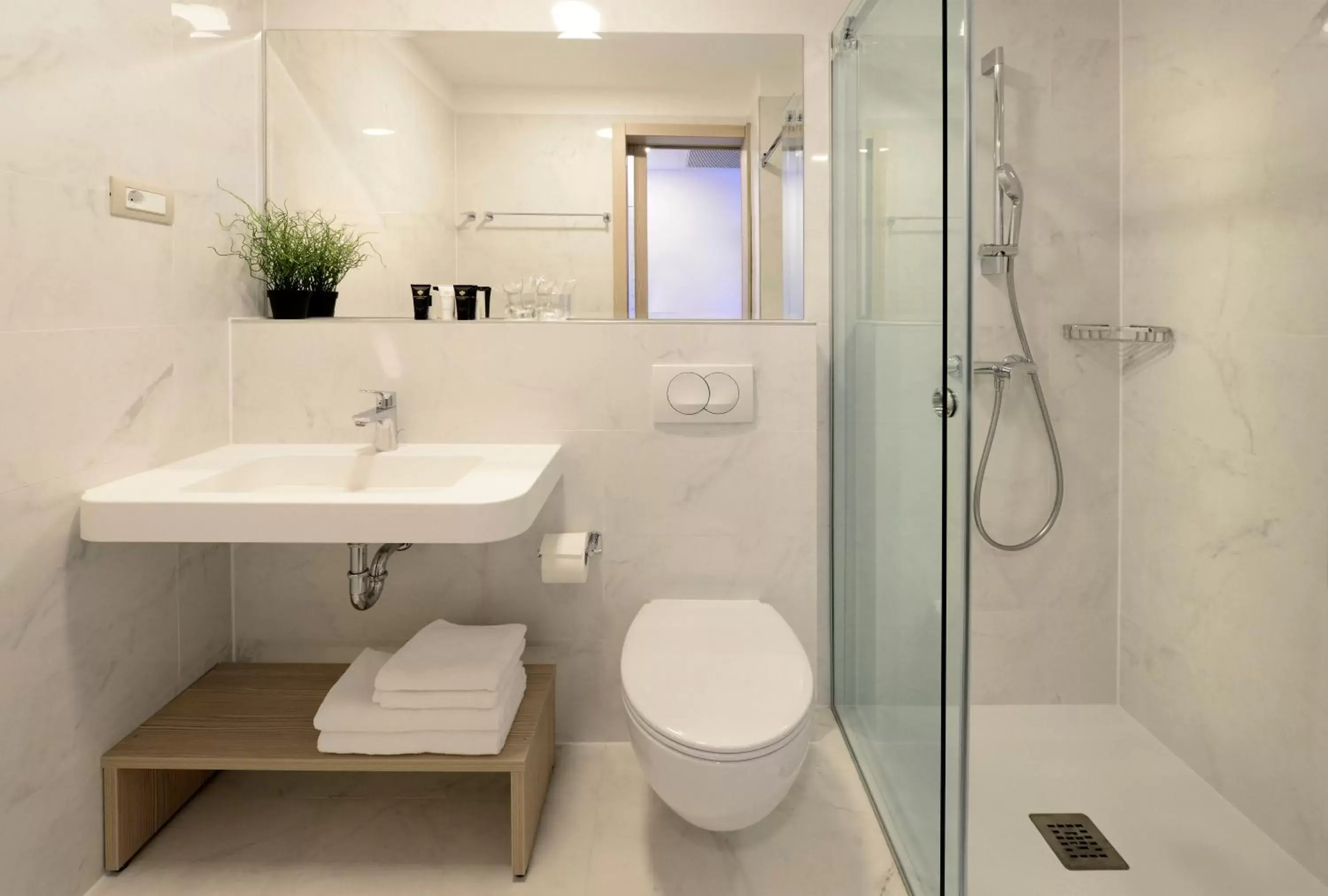 Bathroom in Grand Hotel Adriatic II