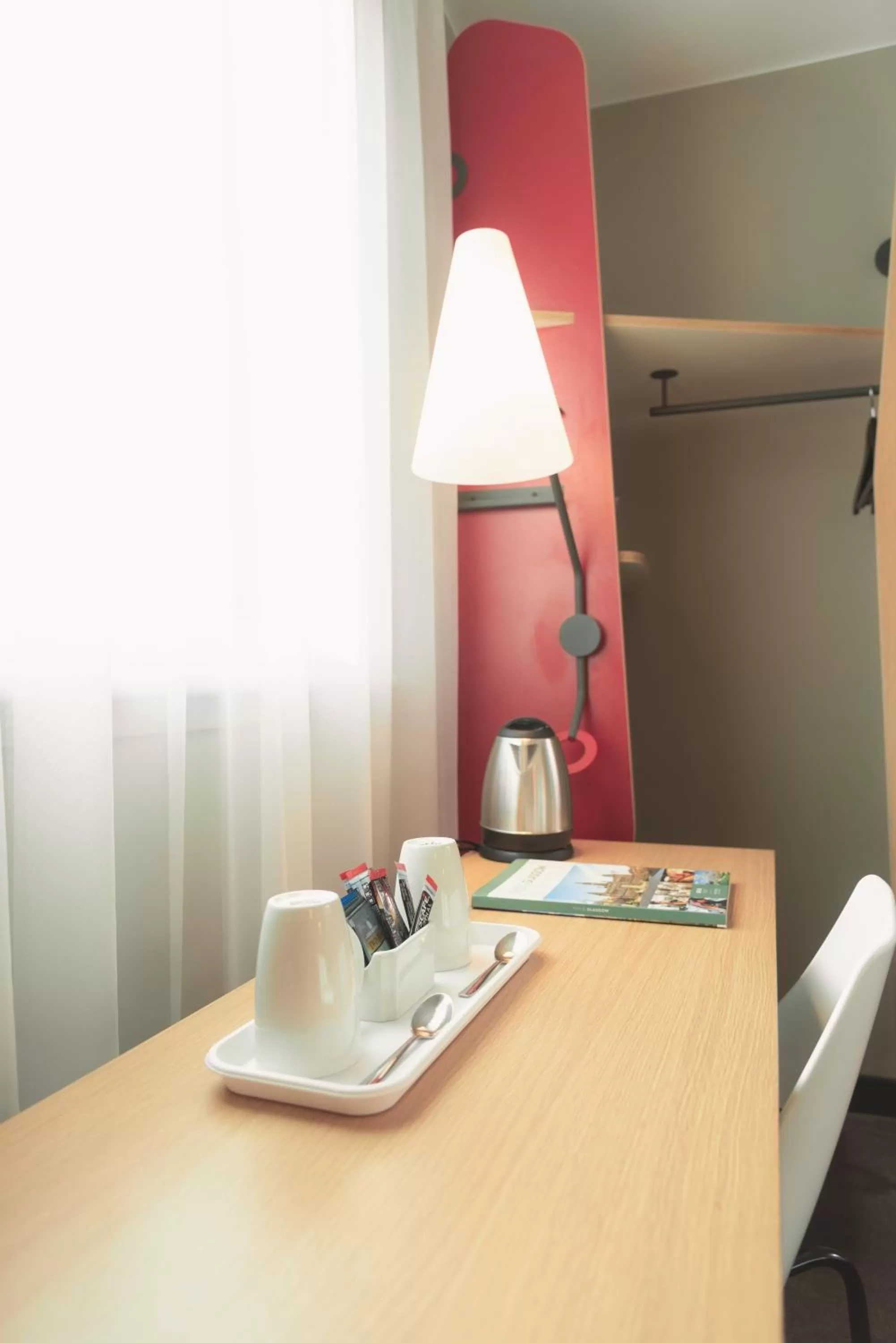 Coffee/tea facilities in ibis Glasgow City Centre – Sauchiehall St