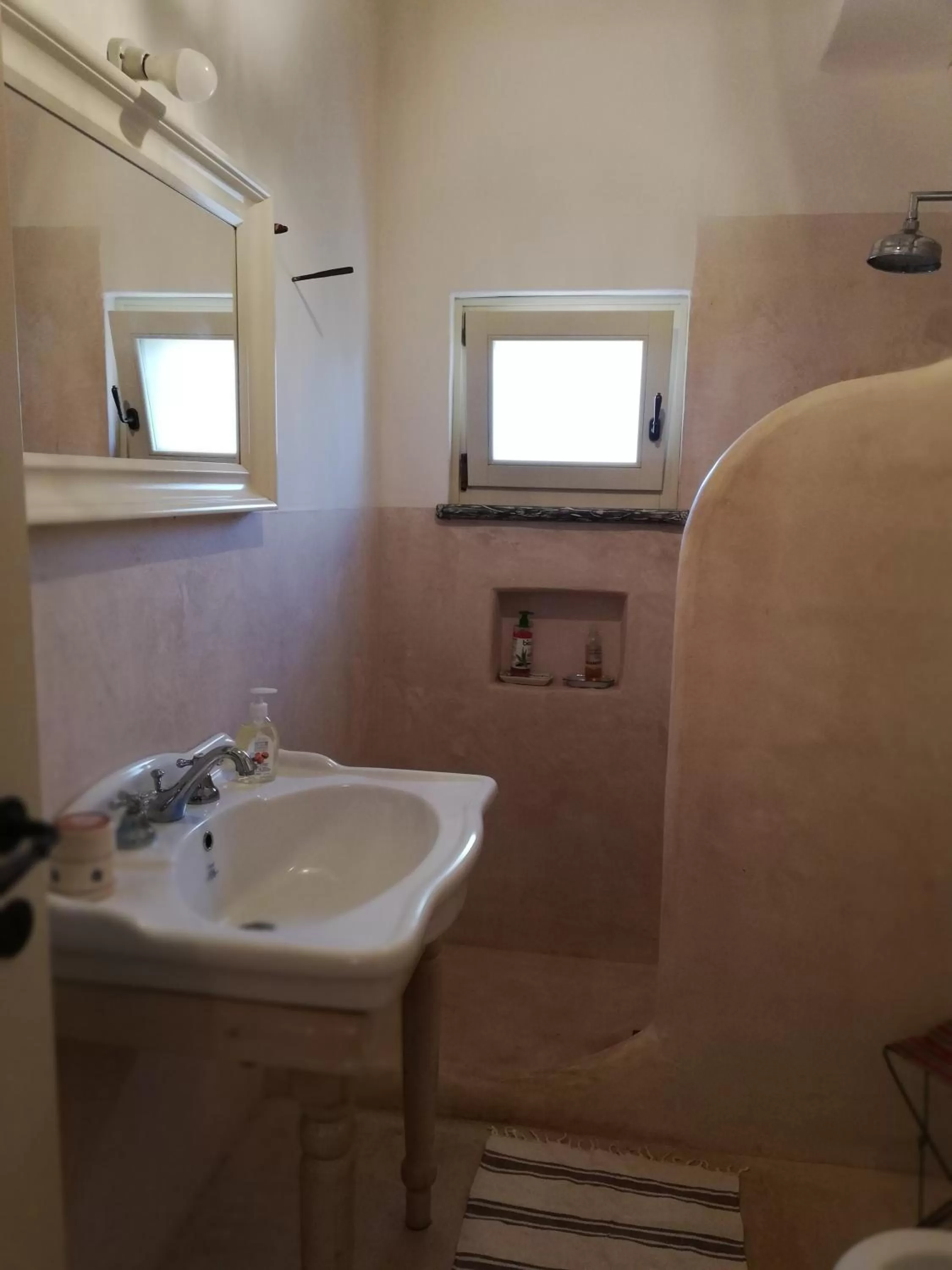 Bathroom in B&B Giovannarolla Green House