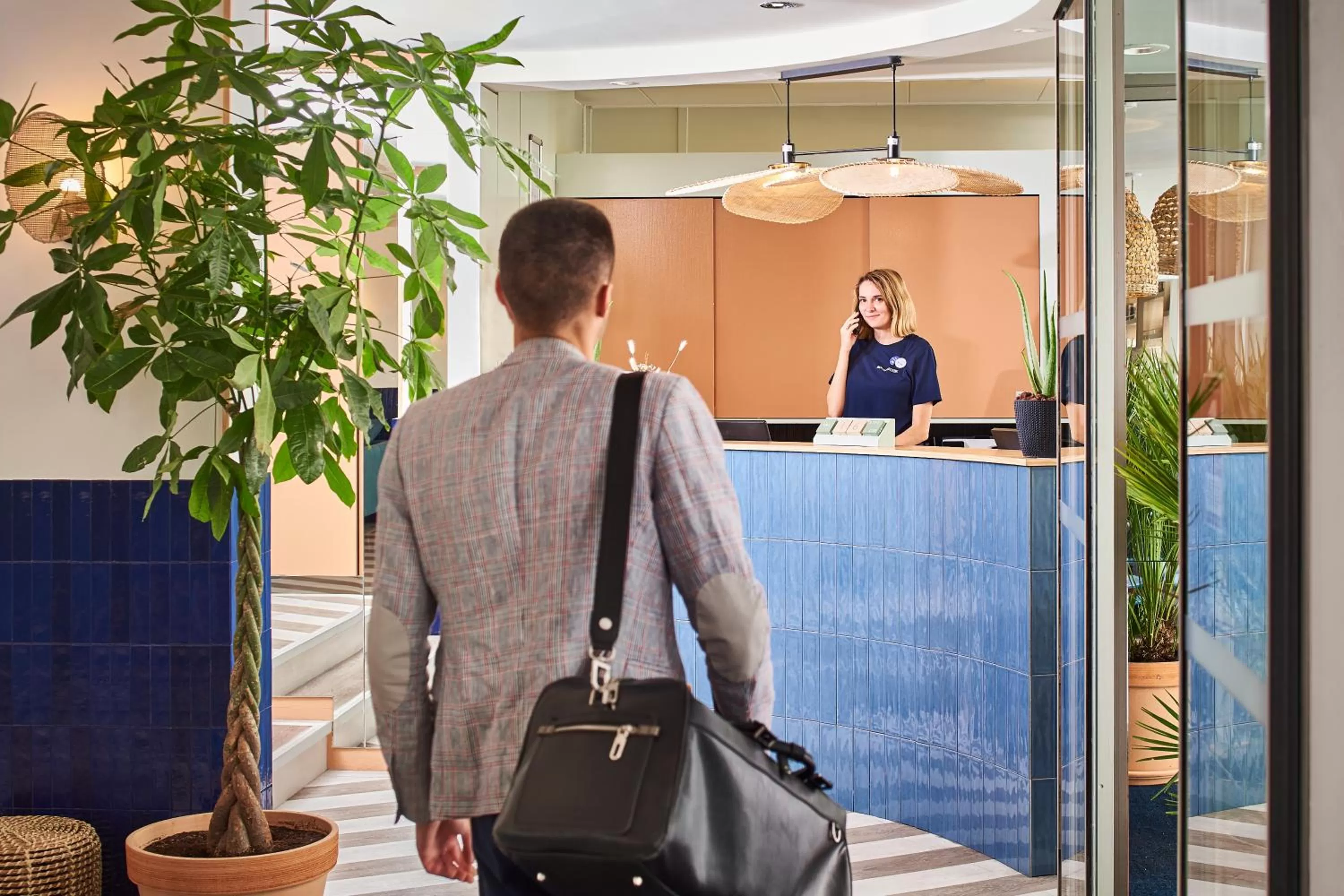 Lobby or reception in Hôtel Chromatics & Restaurant Hill Club by HappyCulture