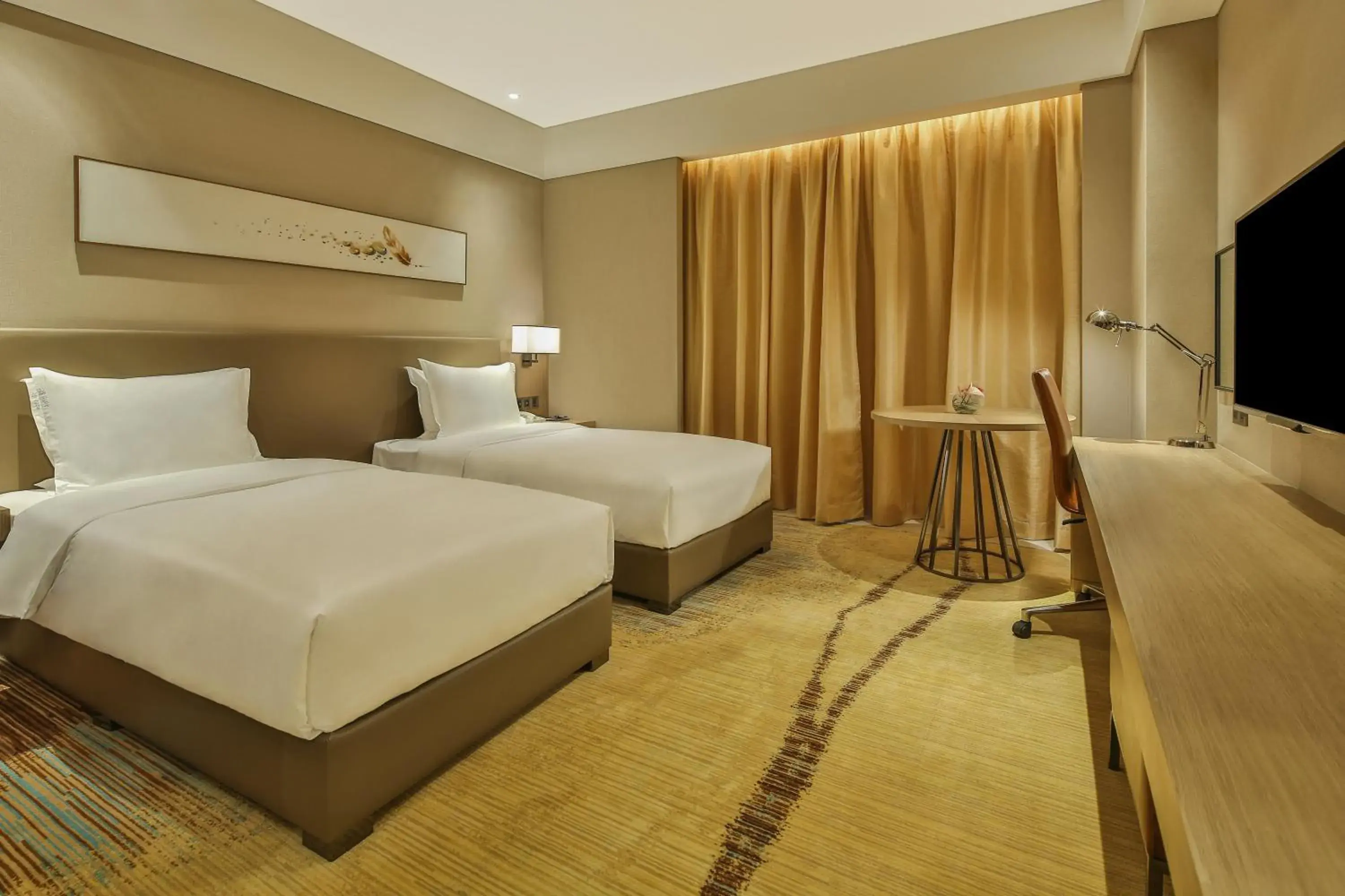 Photo of the whole room, Bed in Holiday Inn Express Chengdu Wenjiang Hotspring, an IHG Hotel