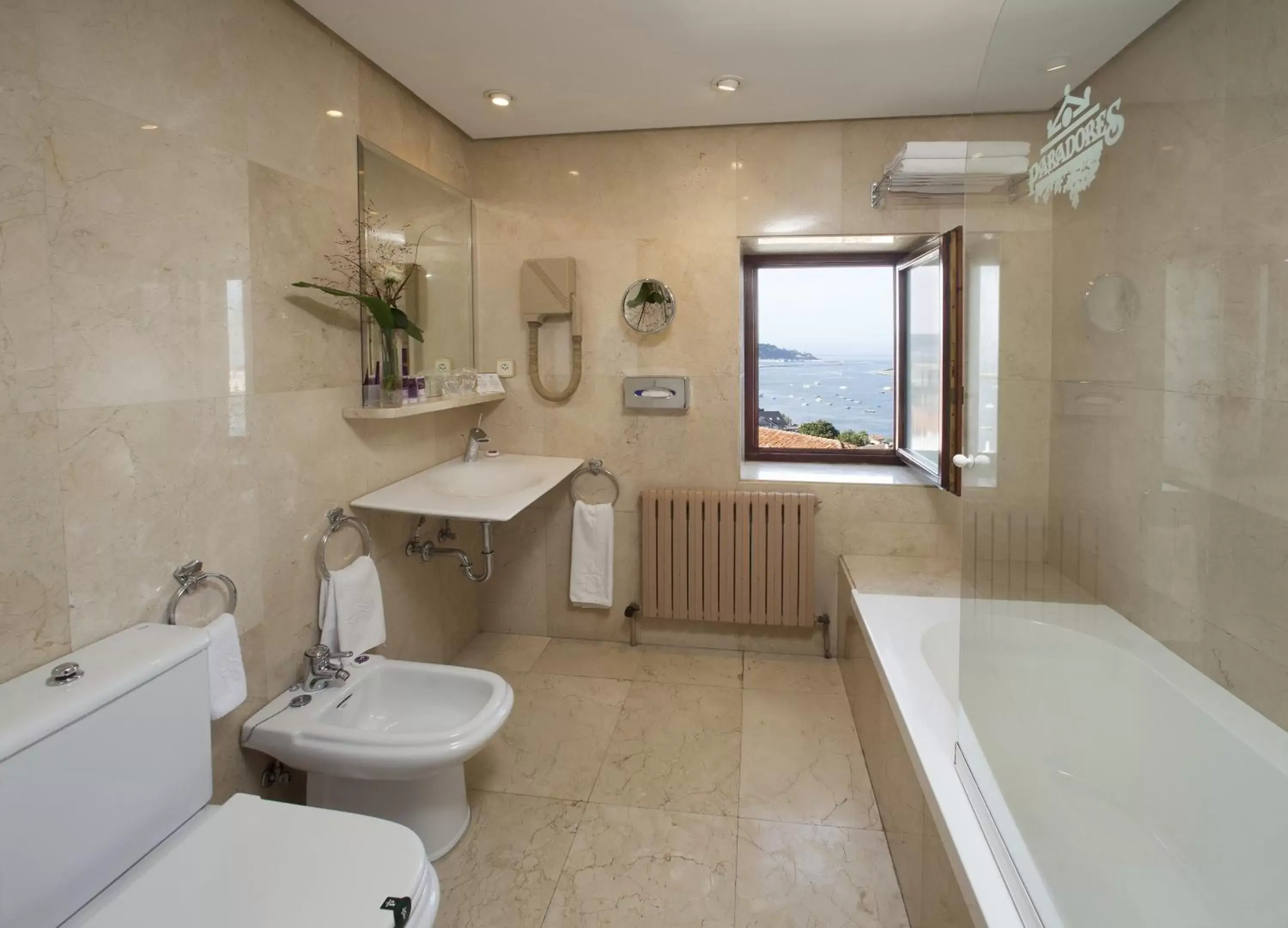 Bathroom in Parador de Hondarribia