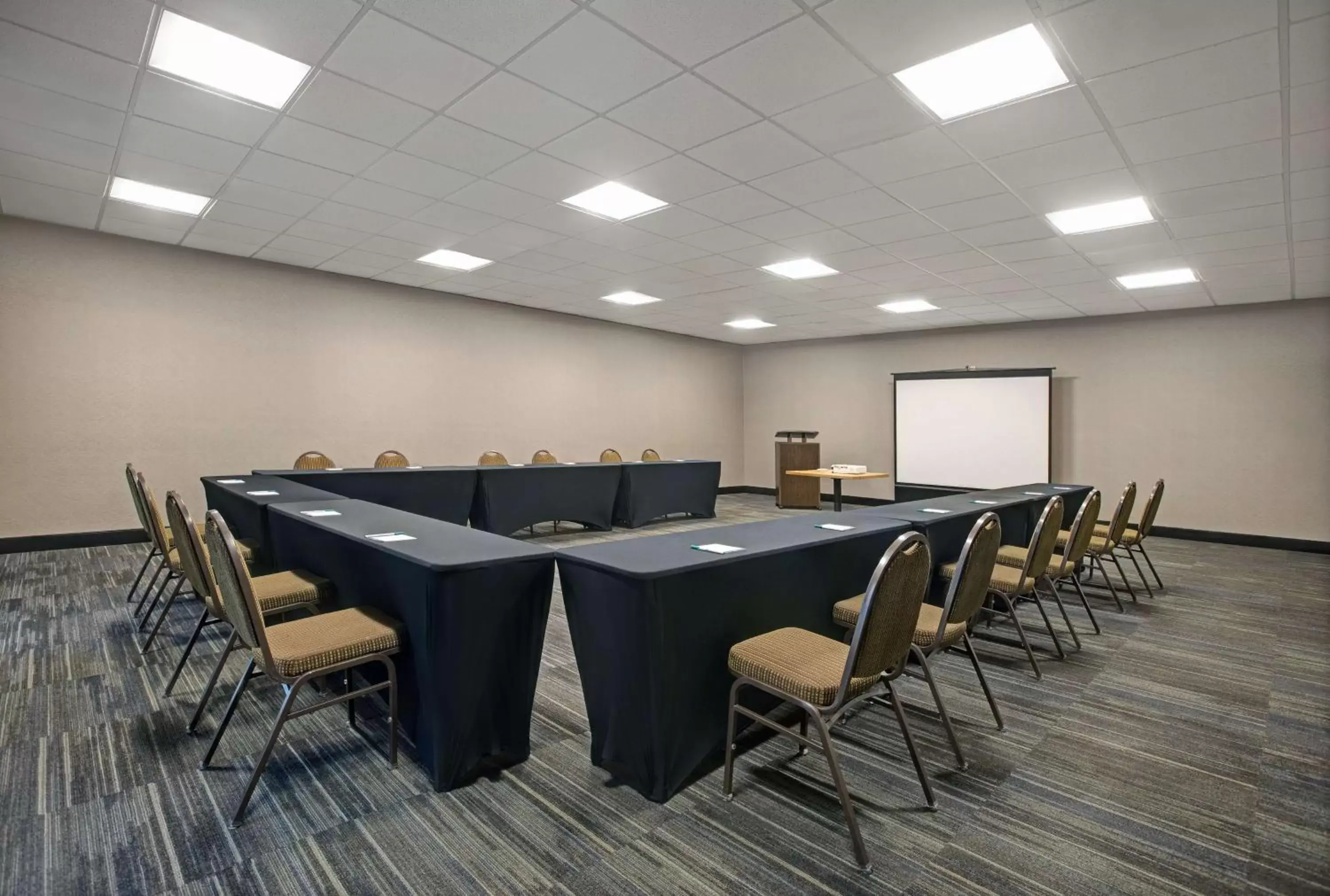 Meeting/conference room in Homewood Suites Charlotte Ayrsley