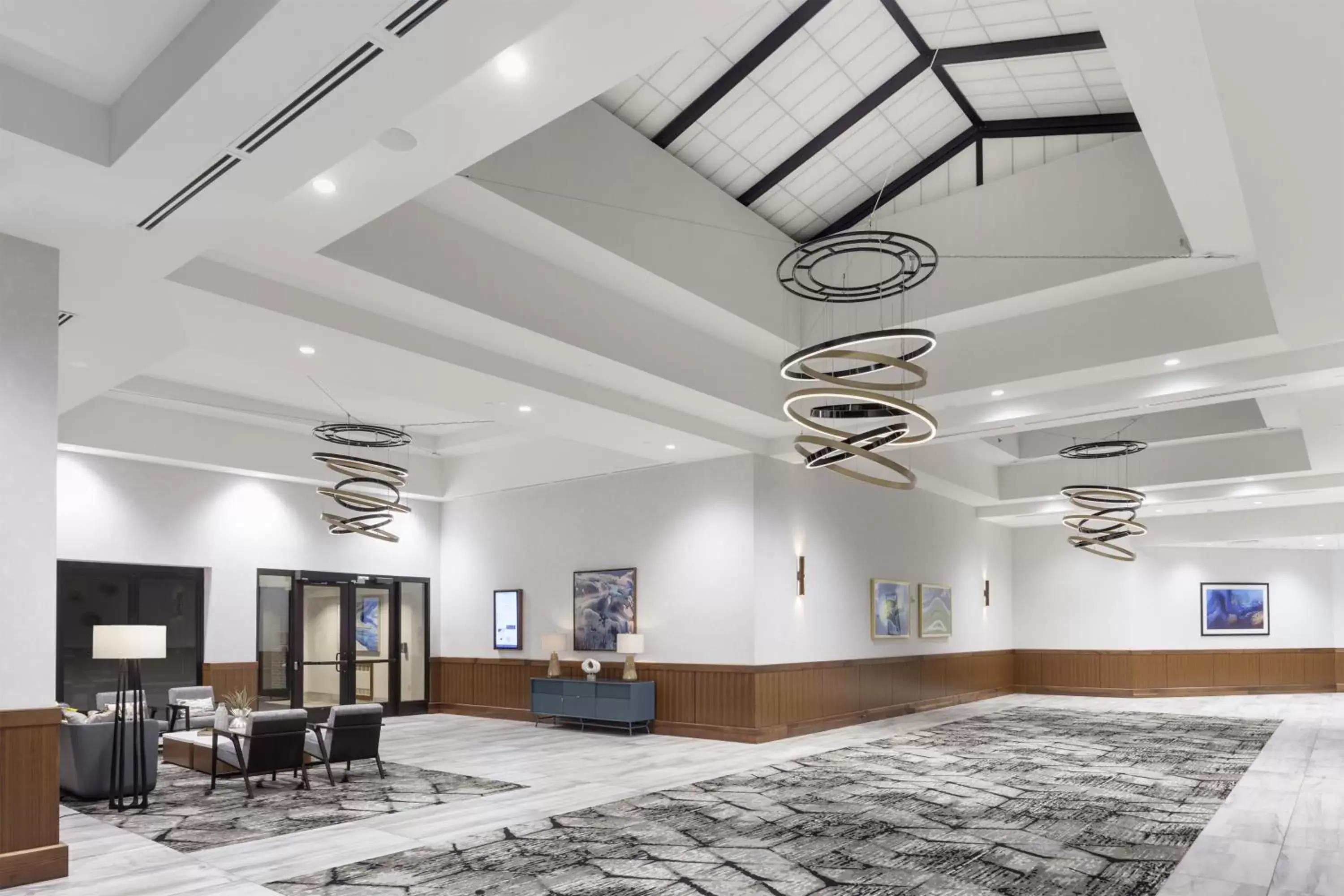 Lobby or reception in Crowne Plaza Lansing by IHG Lobby or reception in Crowne Plaza Lansing by IHG