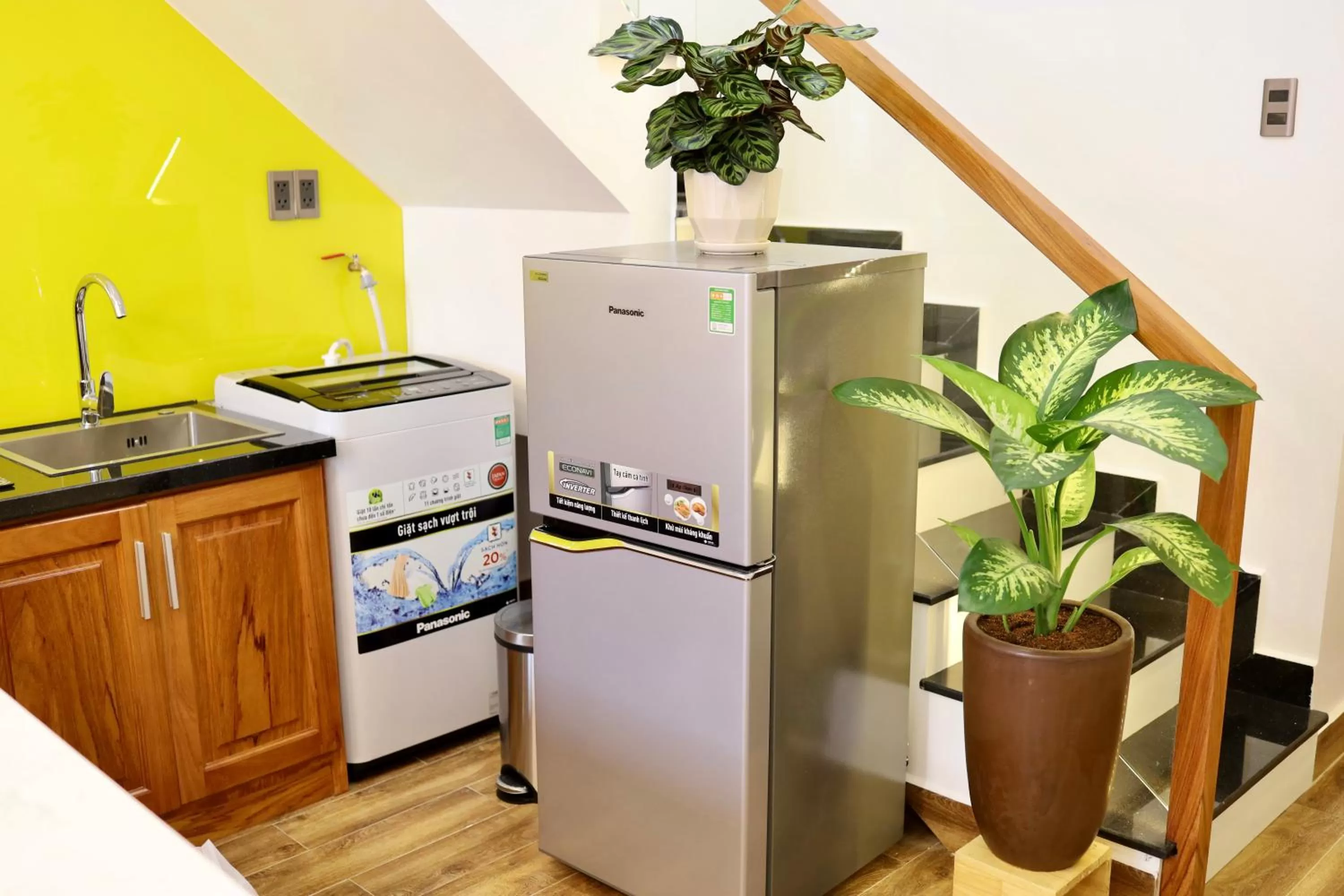 Kitchen or kitchenette in La Fleur Premium Central Apartment Hotel