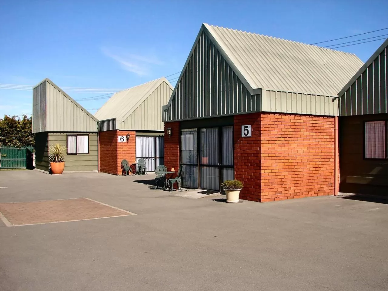 Property building in 193 Aorangi Manor Motel