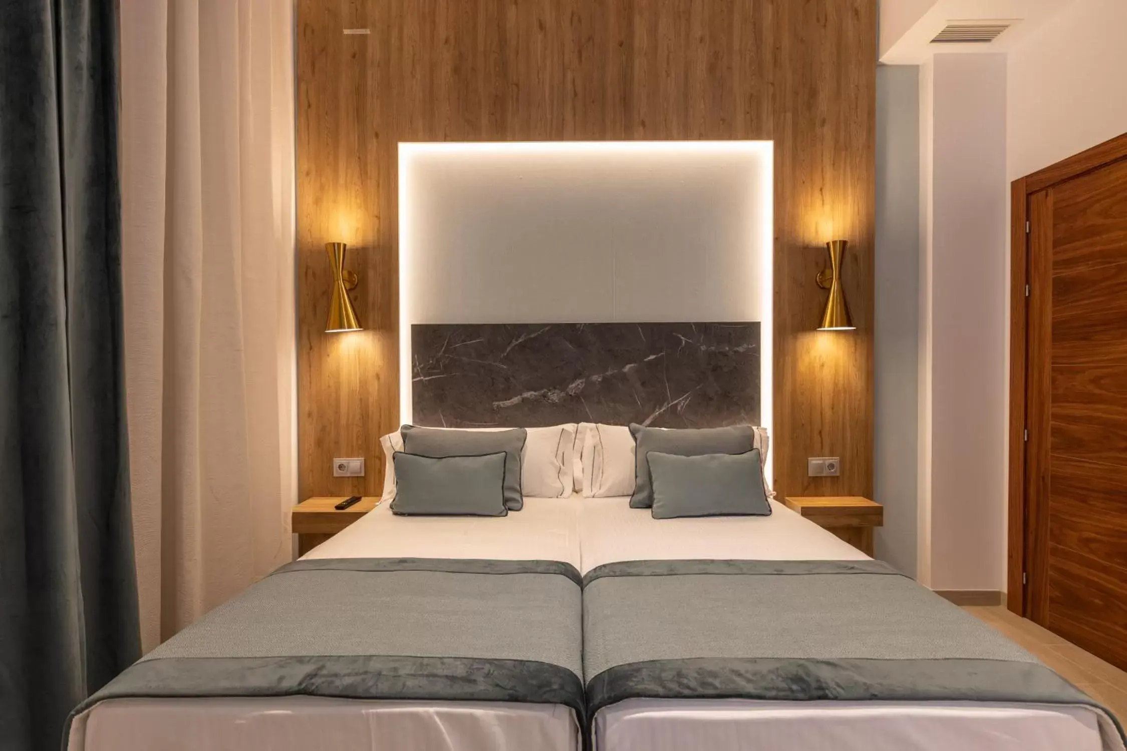 Bedroom, Bed in BiBo Suites San Agustín