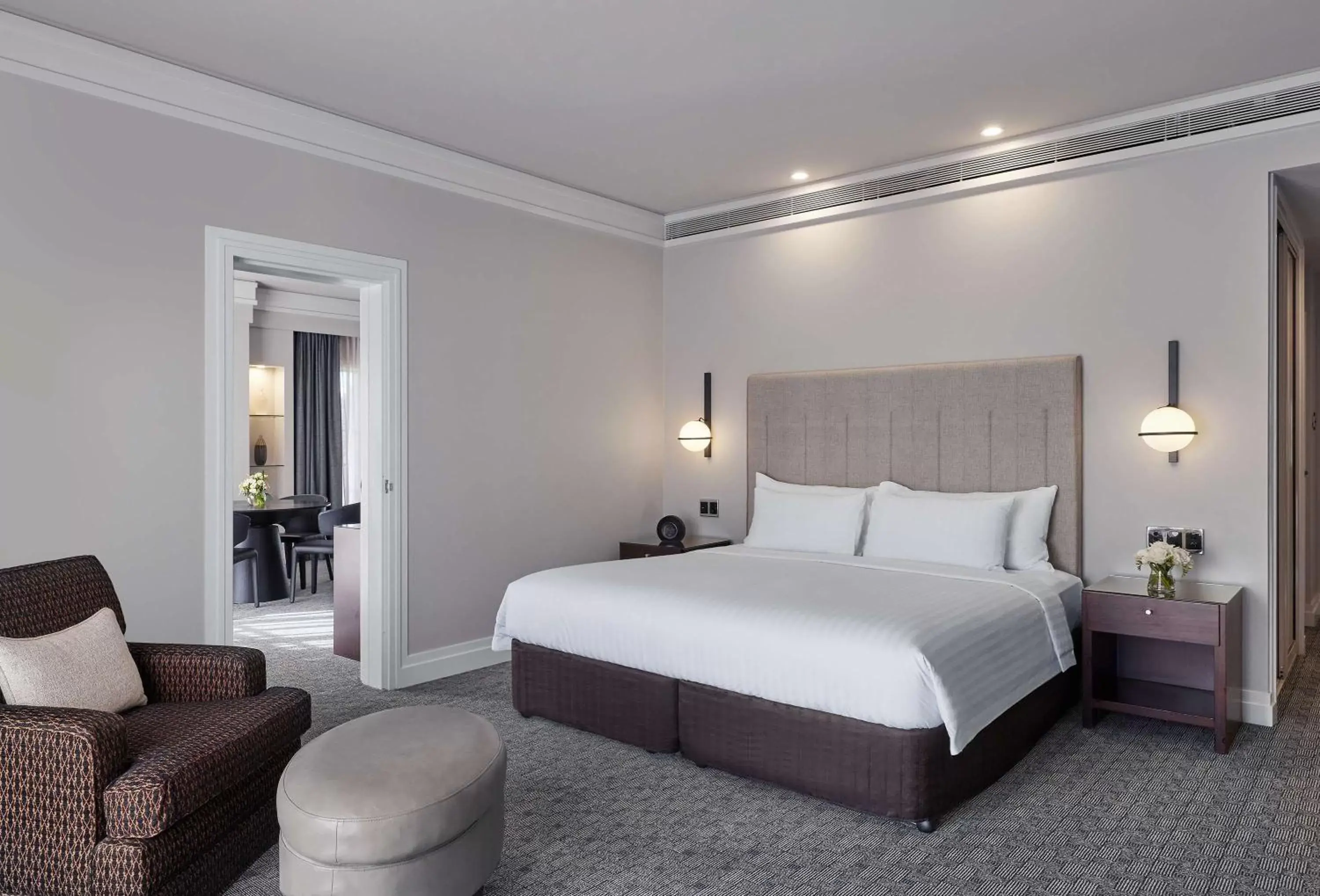 Bedroom, Bed in Hyatt Hotel Canberra - A Park Hyatt Hotel