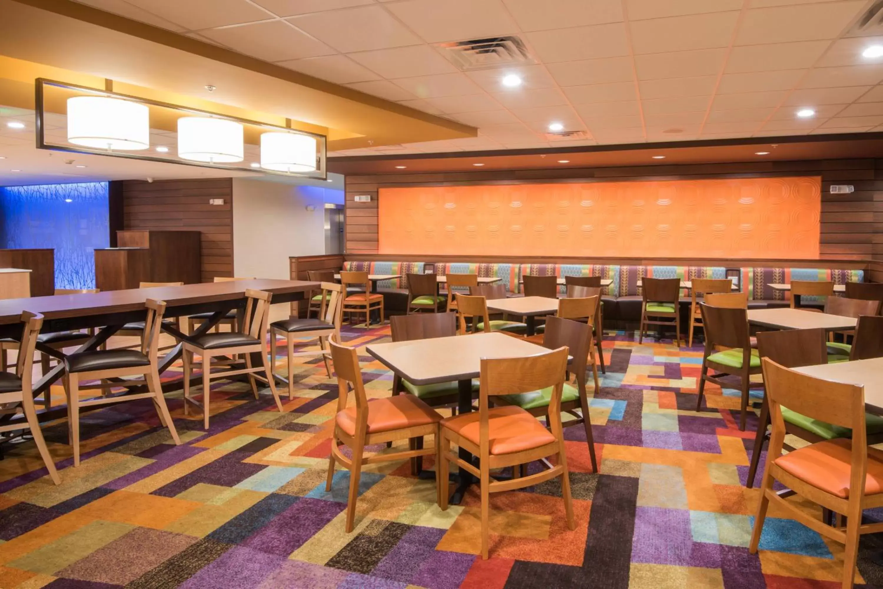 Breakfast, Restaurant/Places to Eat in Fairfield Inn & Suites by Marriott Fort Wayne Southwest