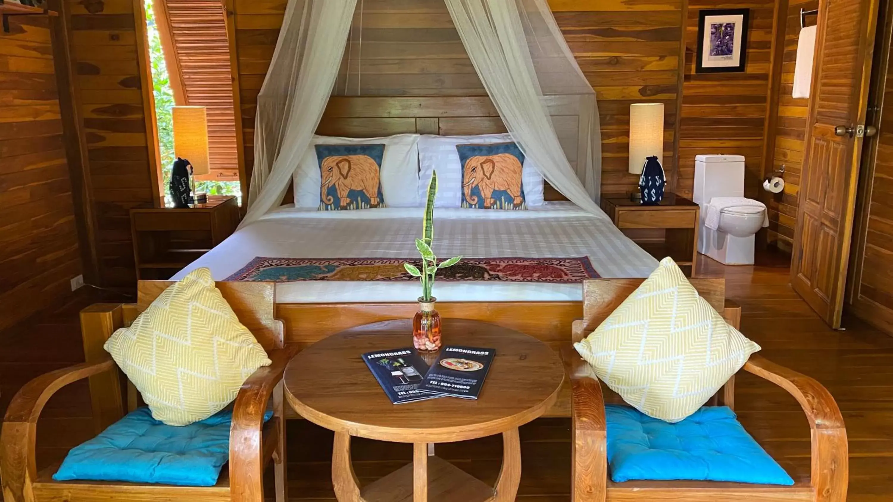 Bedroom, Bed in Nan Seasons Boutique Resort