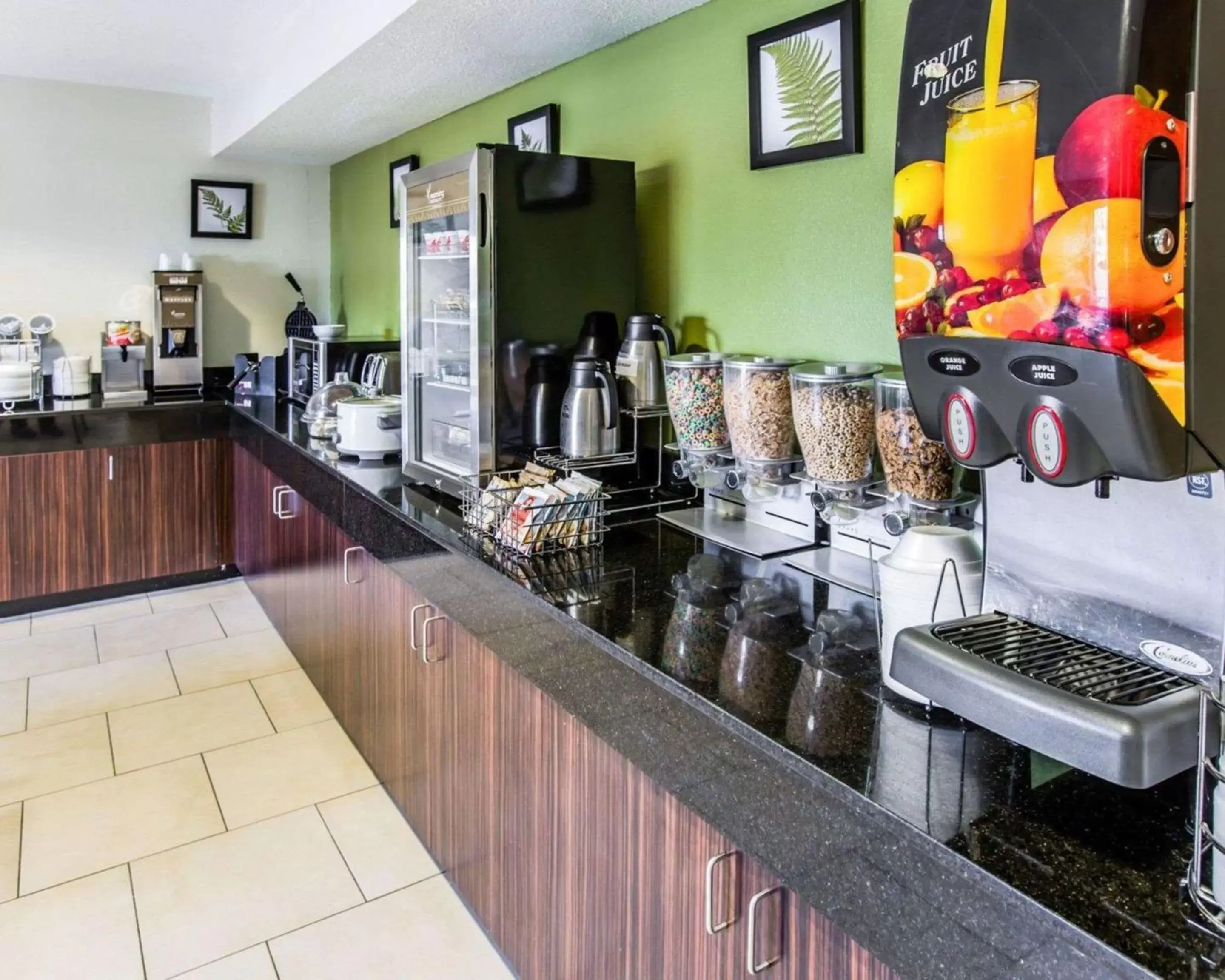 Restaurant/places to eat in Sleep Inn Myrtle Beach near Outlets Restaurant/places to eat in Sleep Inn Myrtle Beach near Outlets