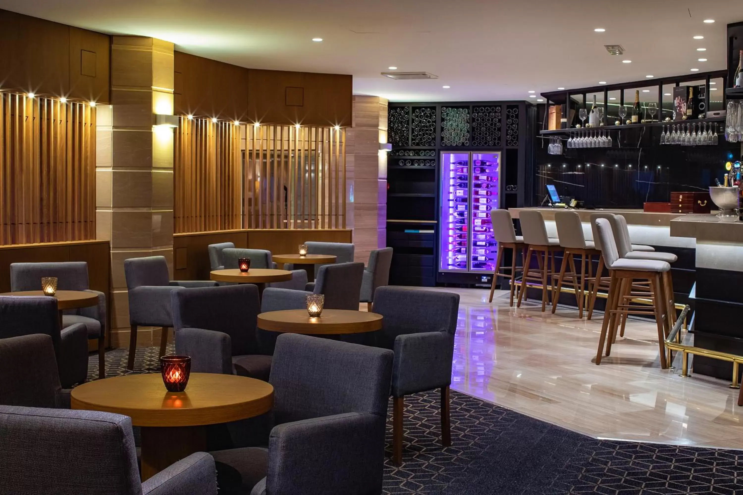 Lounge or bar, Lounge/Bar in Alion Beach Hotel