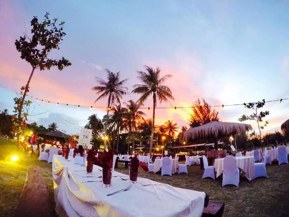 Restaurant/places to eat, Banquet Facilities in Palm Beach Resort & Spa