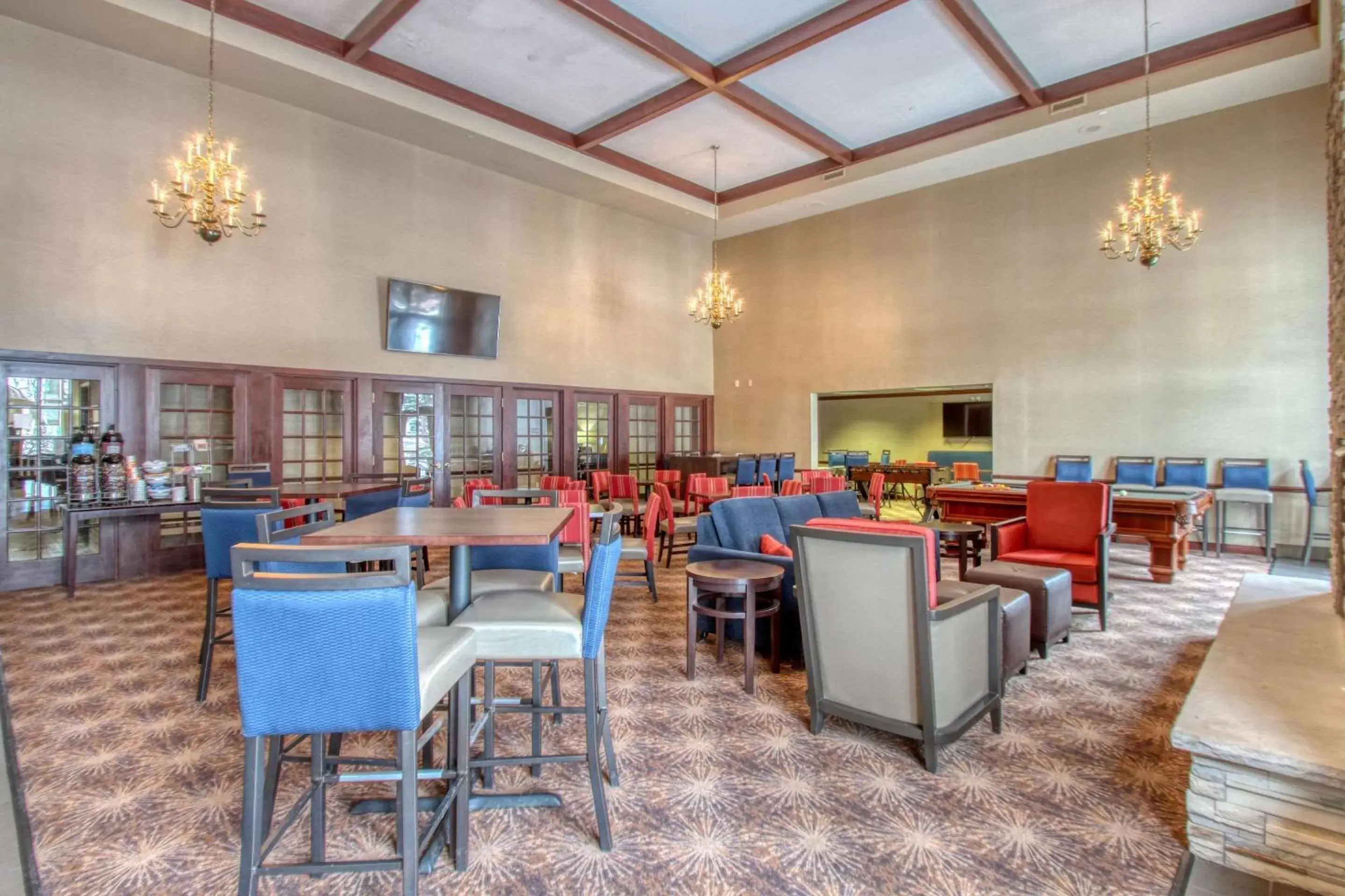 Restaurant/Places to Eat in Comfort Suites Madison West