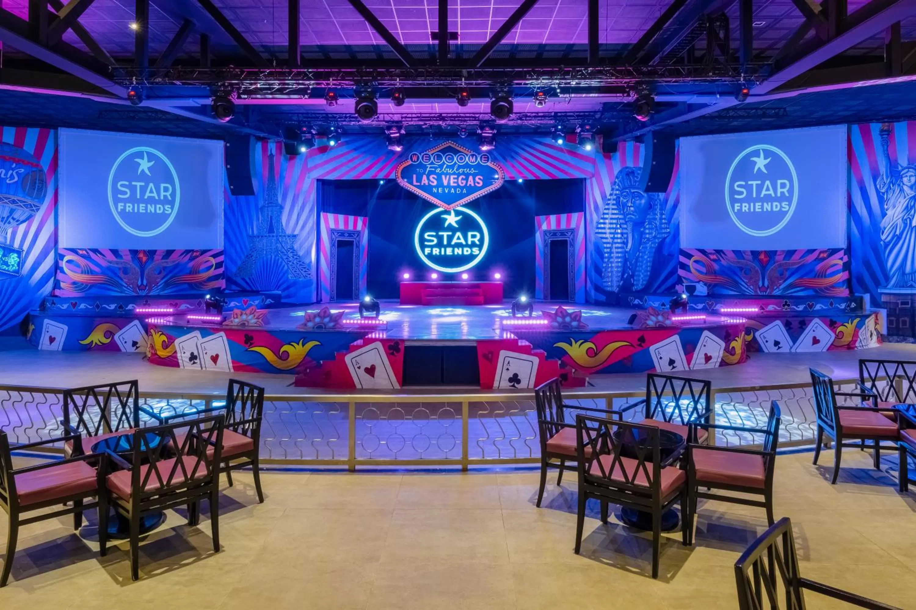 Evening entertainment in Iberostar Selection Playa Mita - All Inclusive