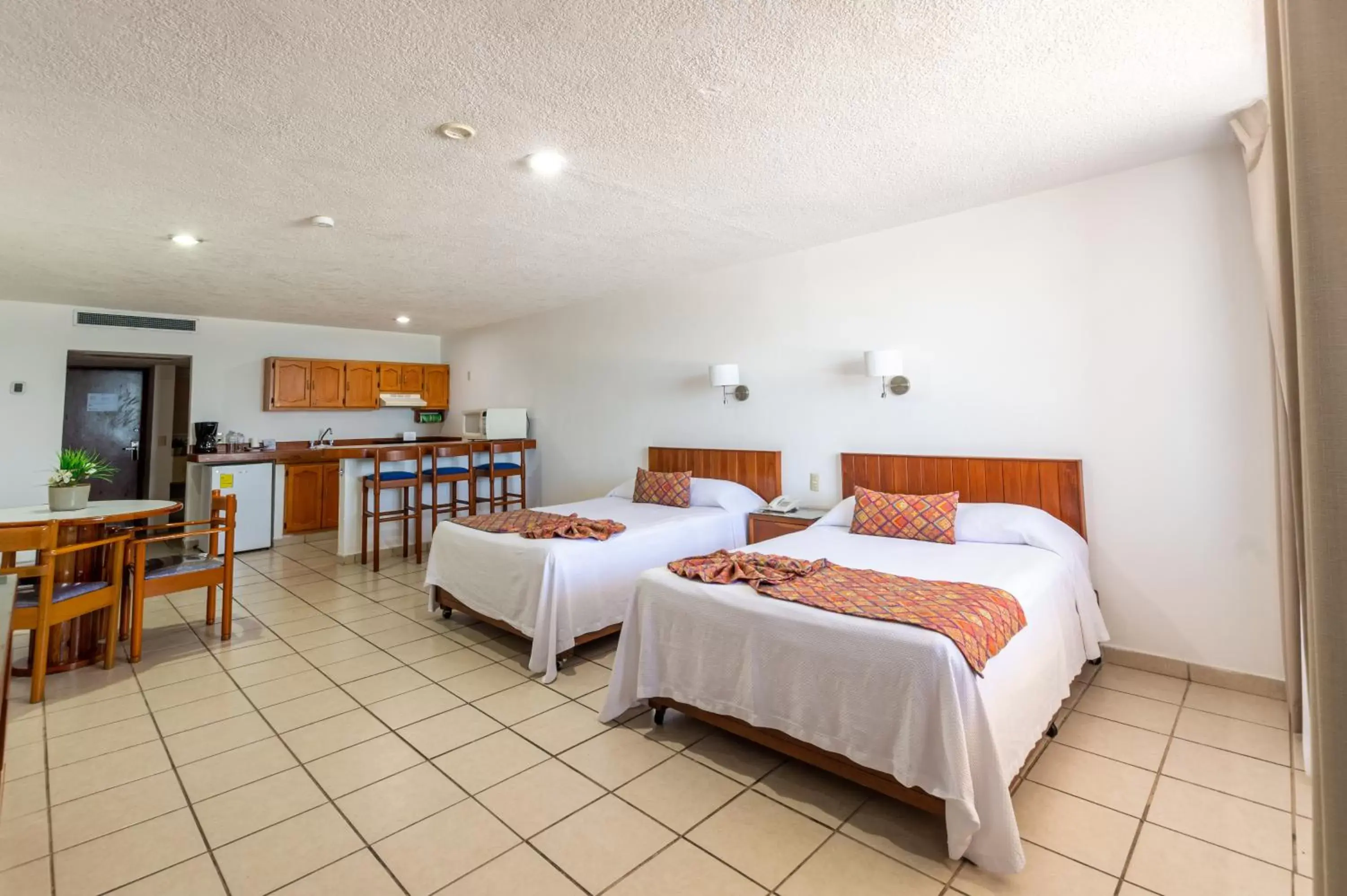 Photo of the whole room, Bed in Costa de Oro Beach Hotel