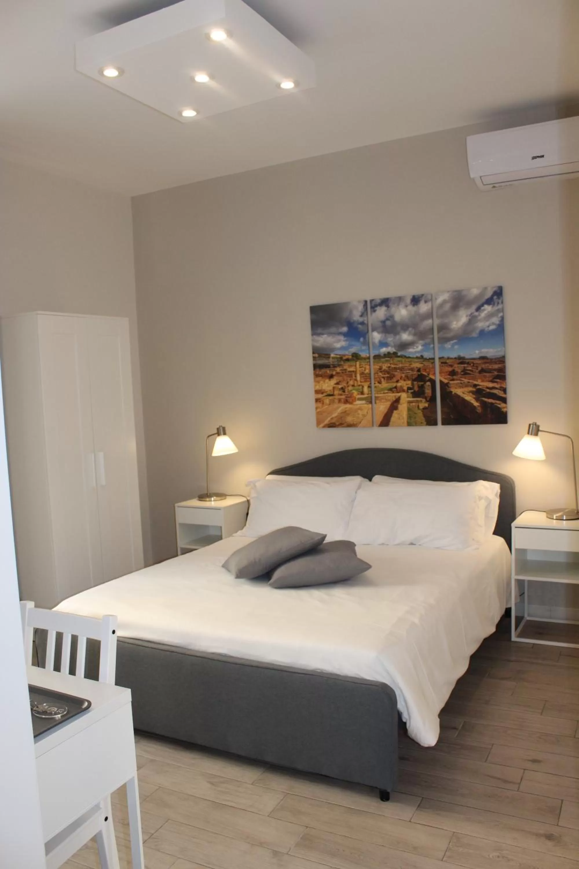 Bedroom in Esseneto Rooms