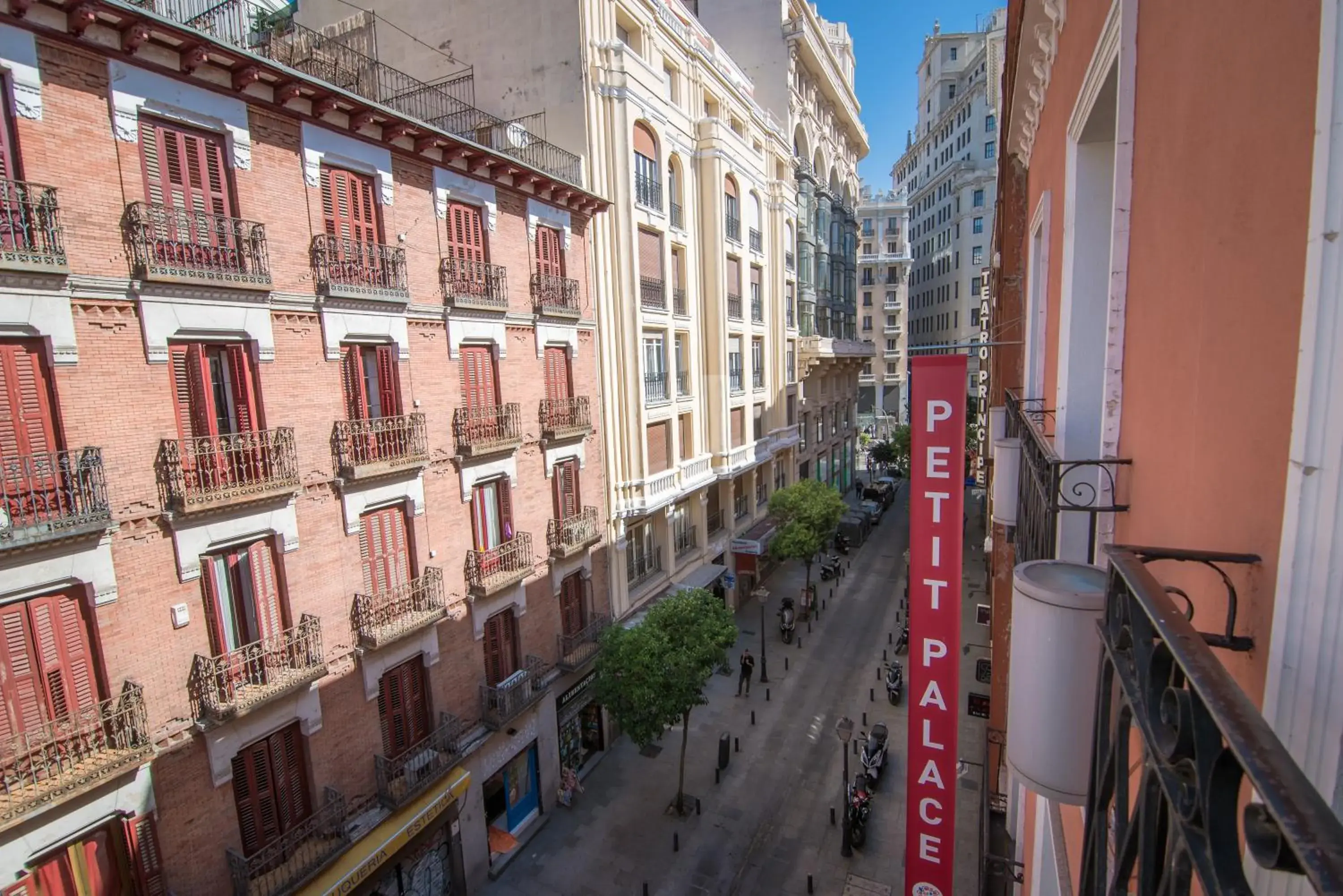 Property building in Petit Palace Tres Cruces Property building in Petit Palace Tres Cruces