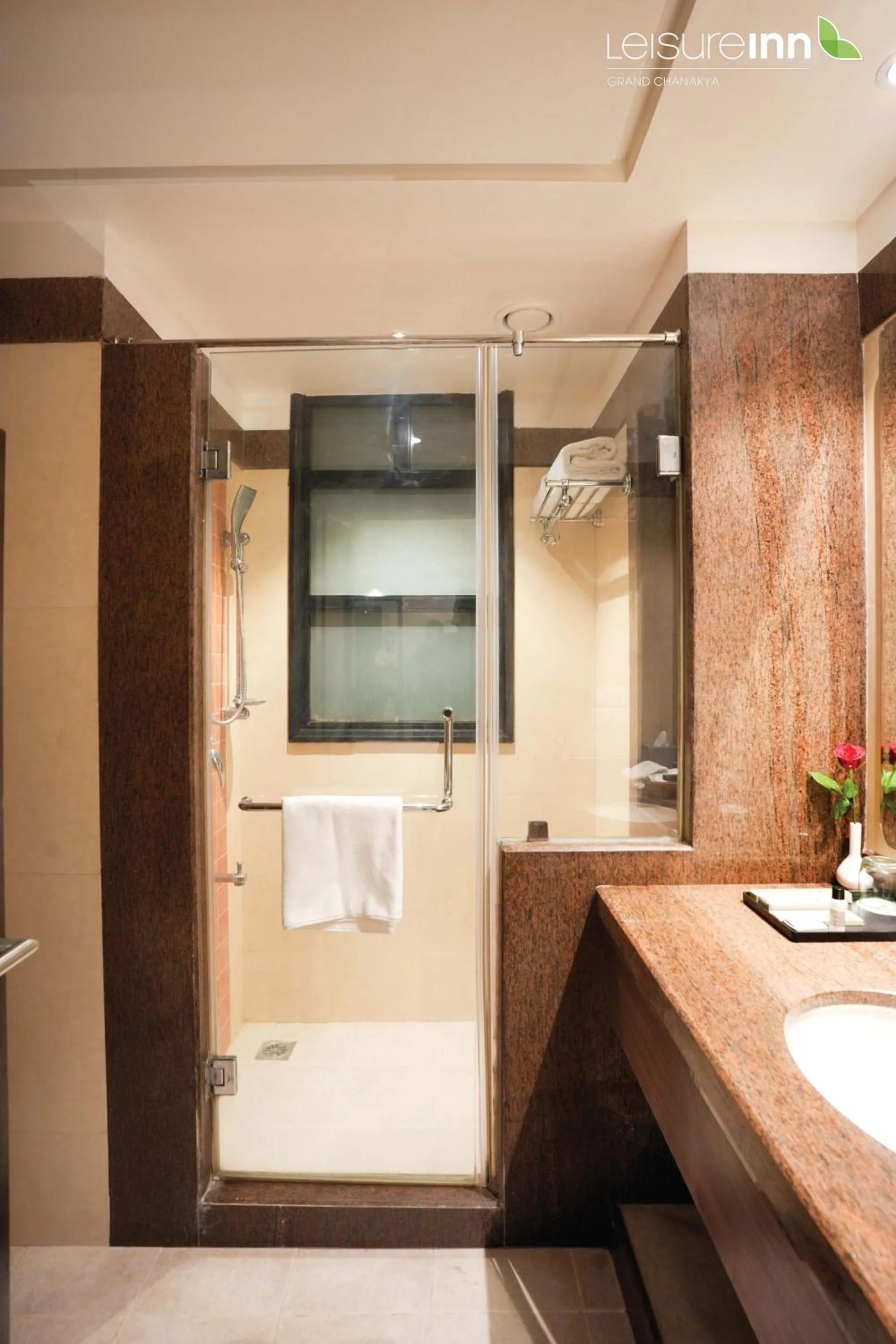 Leisure Inn Grand Chanakya