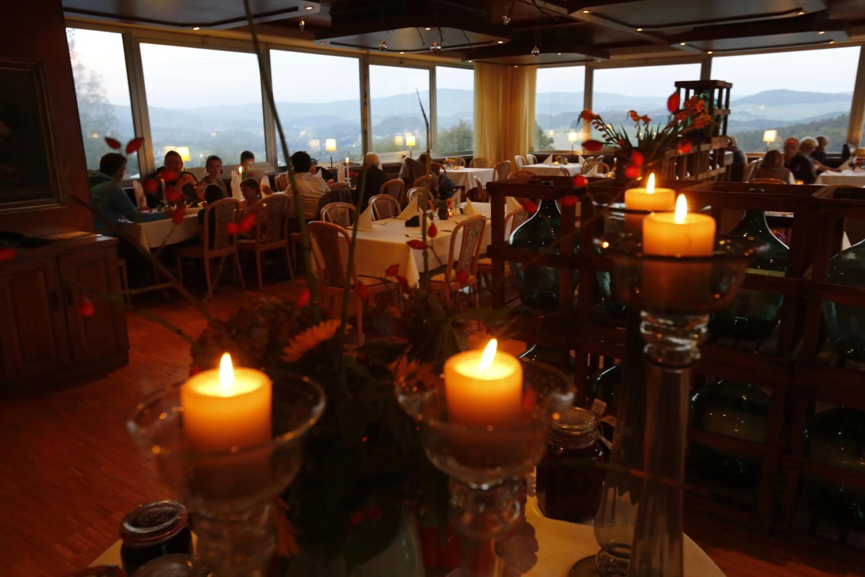 Restaurant/places to eat in Landhotel Gottinger