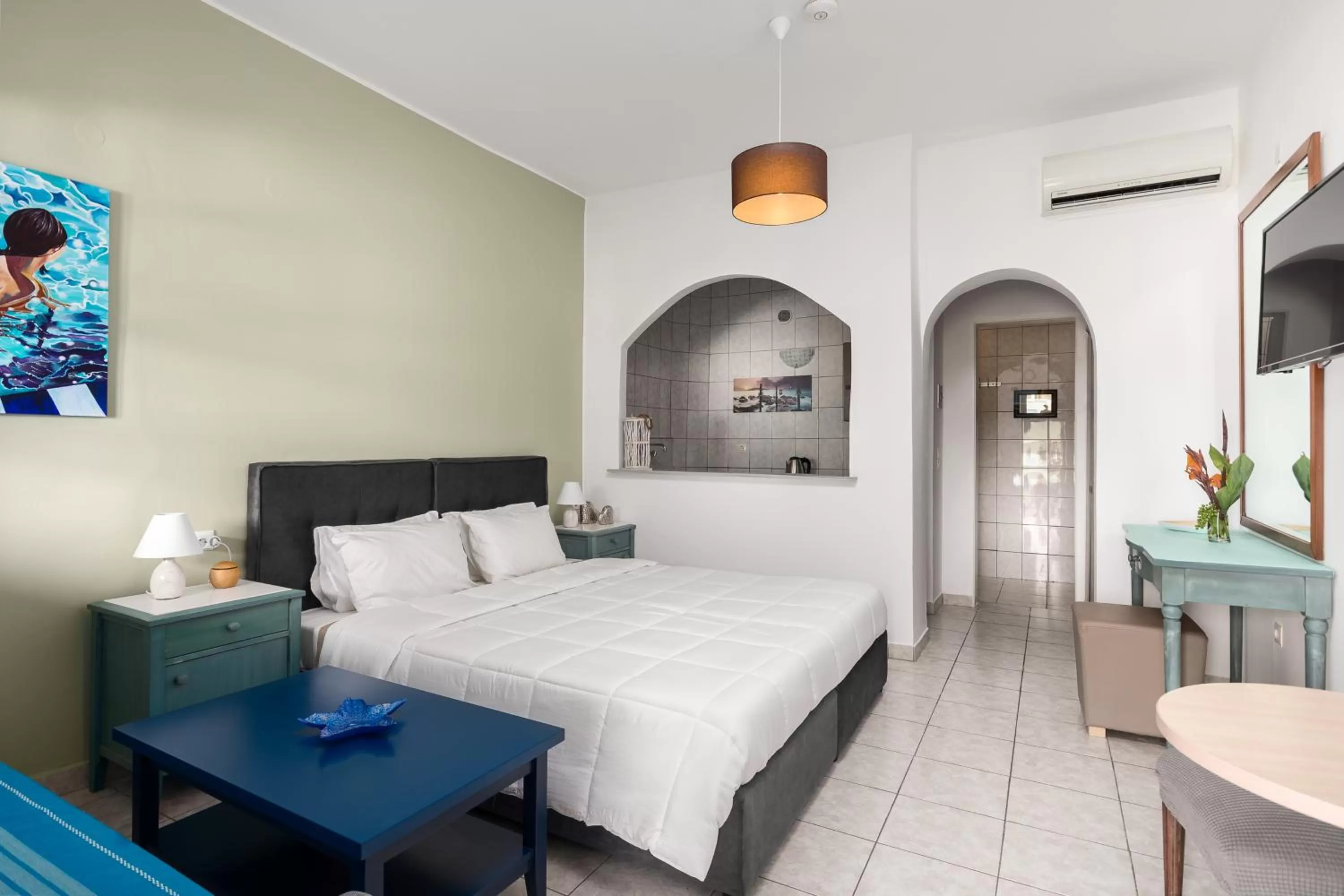 Property building, Bed in Sunsea Wellness Resort