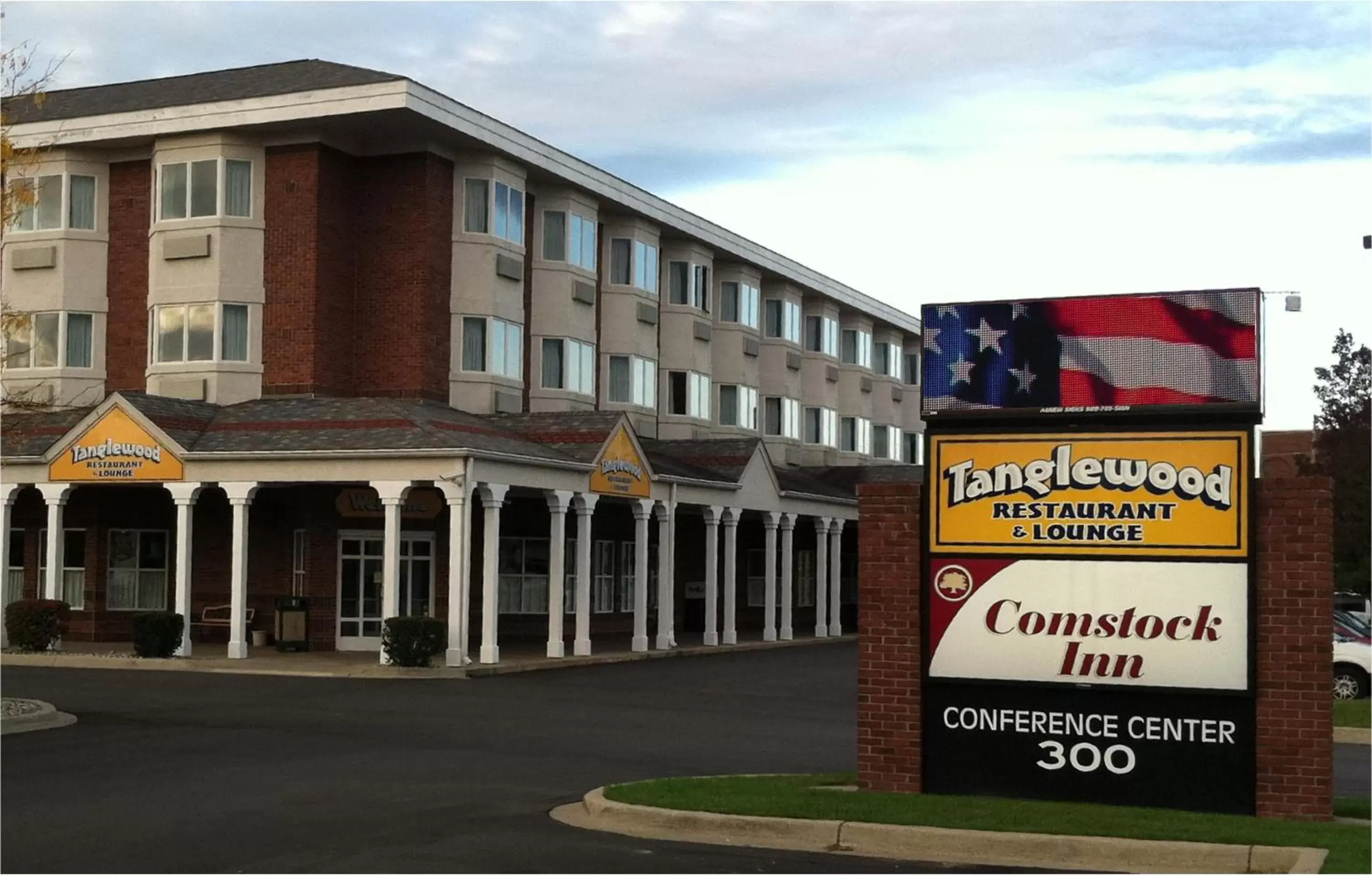 Restaurant/places to eat in Comstock Inn & Conference Center