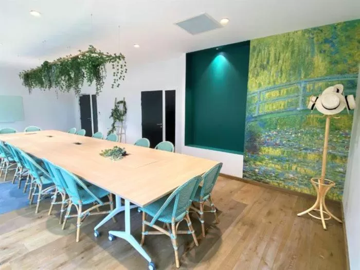 Meeting/conference room in Coloft