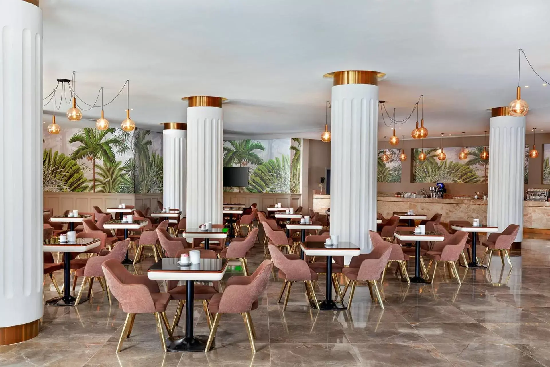 Lounge or bar, Restaurant/Places to Eat in Pickalbatros Jungle Aqua Park - Neverland Hurghada