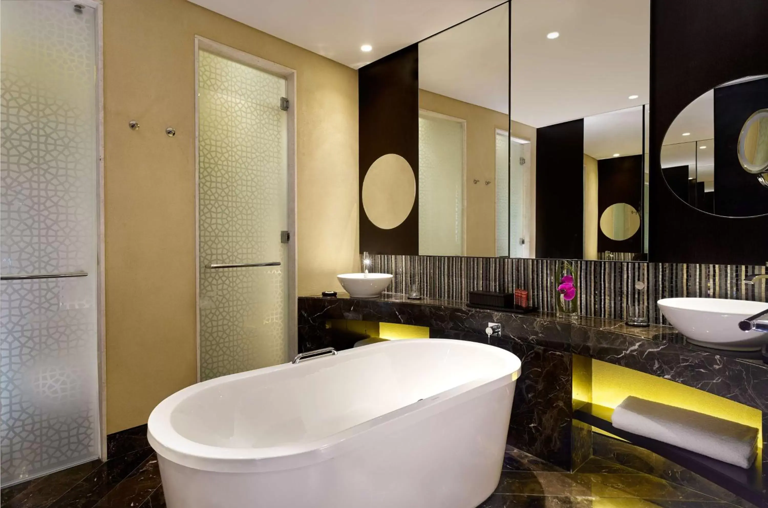 Bathroom in Grand Hyatt Abu Dhabi Hotel & Residences Emirates Pearl