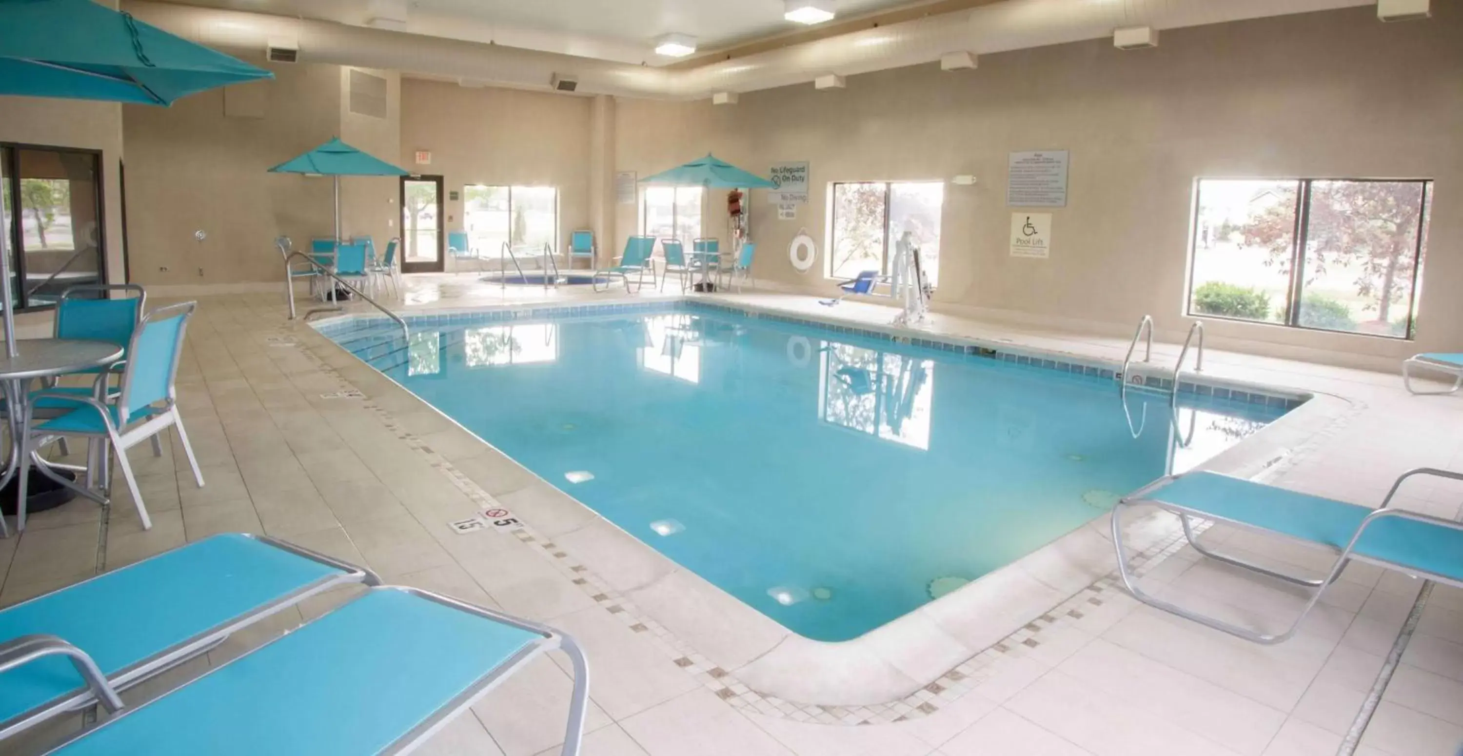 Pool view, Swimming Pool in Hampton Inn South Haven