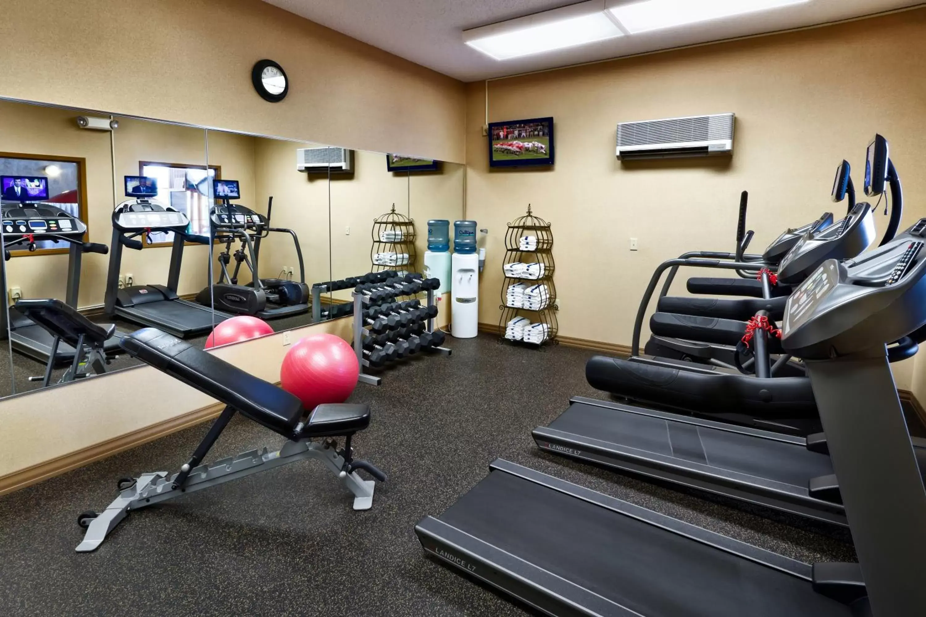 Fitness centre/facilities, Fitness Center/Facilities in ClubHouse Hotel Sioux Falls
