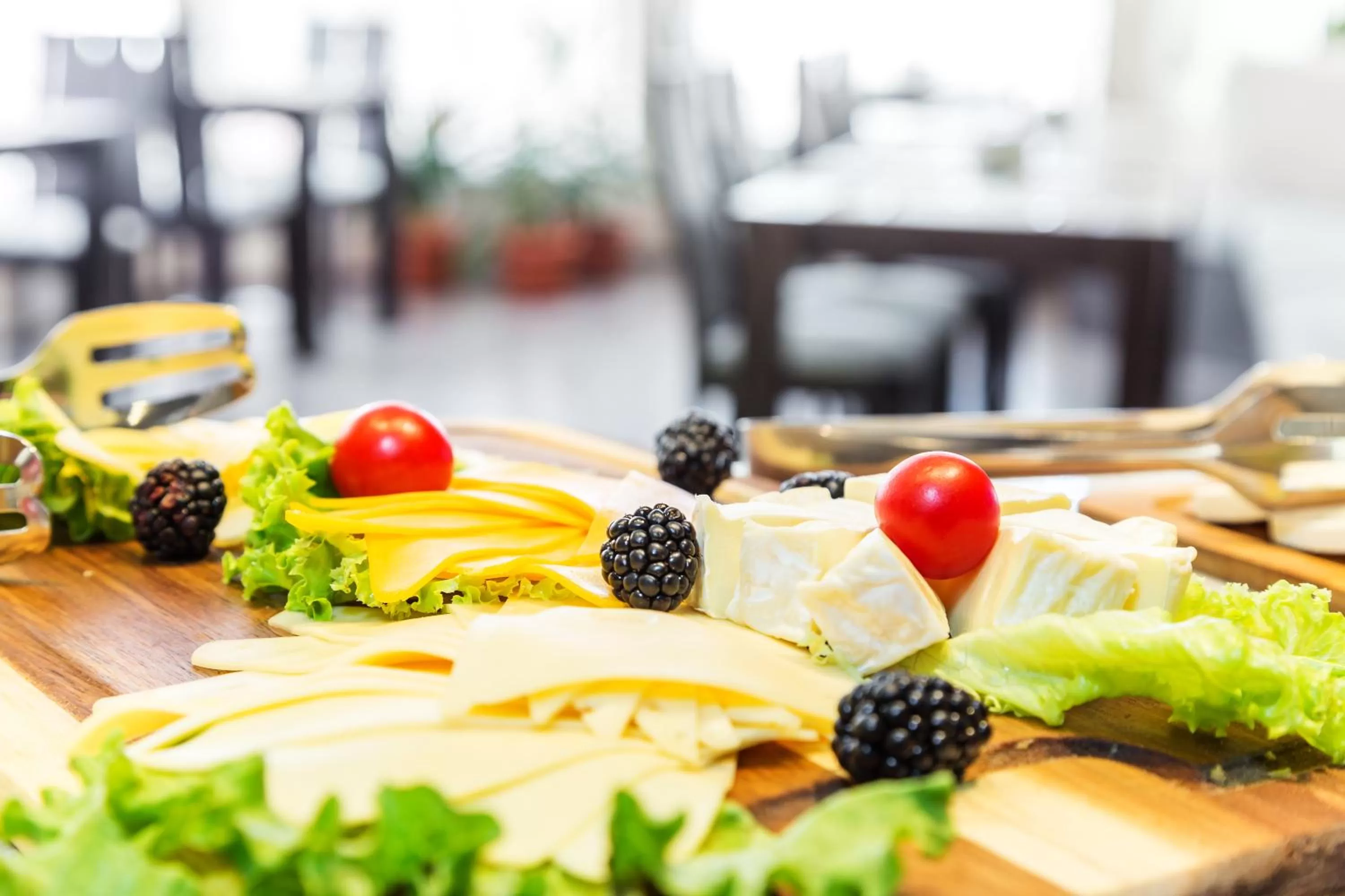 Food and drinks in City Avenue Hotel by HMG-Free Parking-Free Wi-Fi