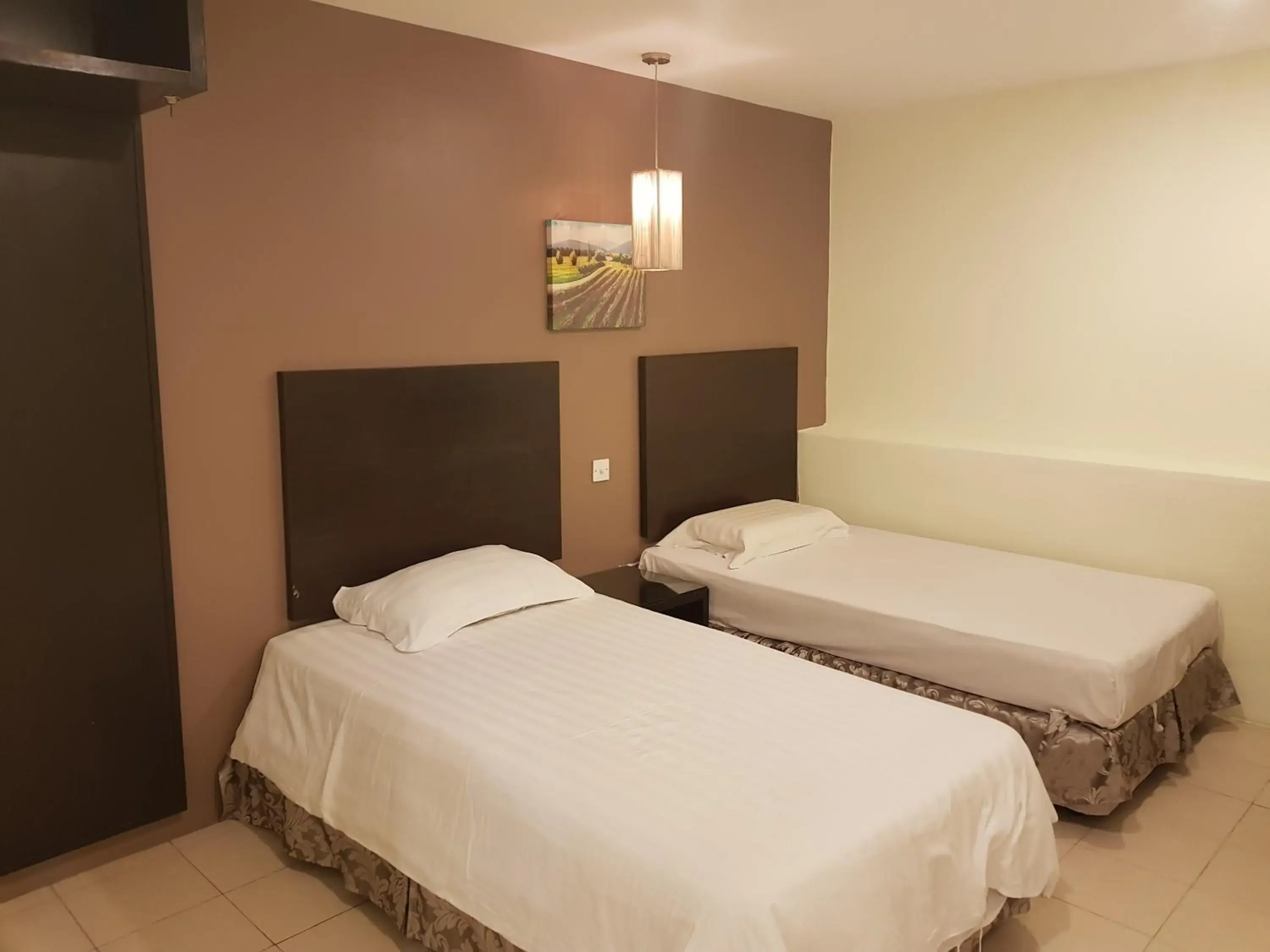 Budget Twin Room in Uptown Hotel Kajang Budget Twin Room in Uptown Hotel Kajang