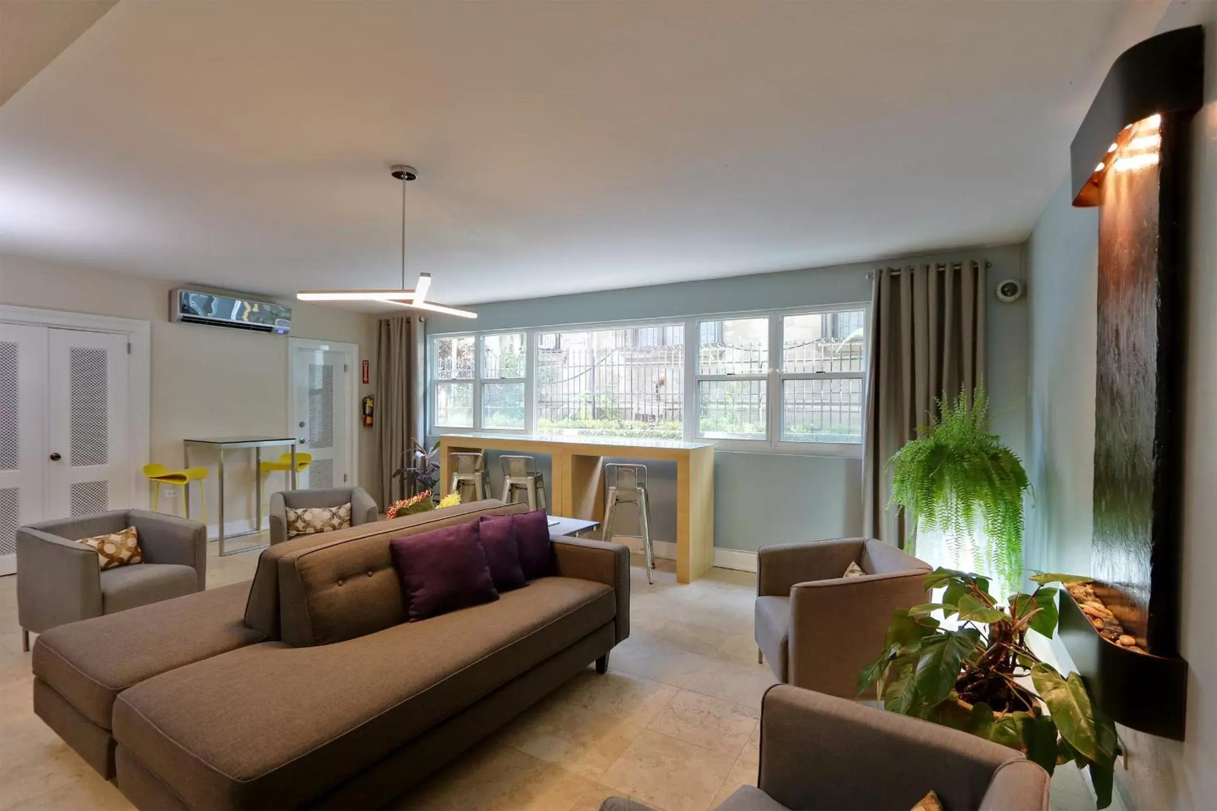 Property building in Hotel Miramar Property building in Hotel Miramar